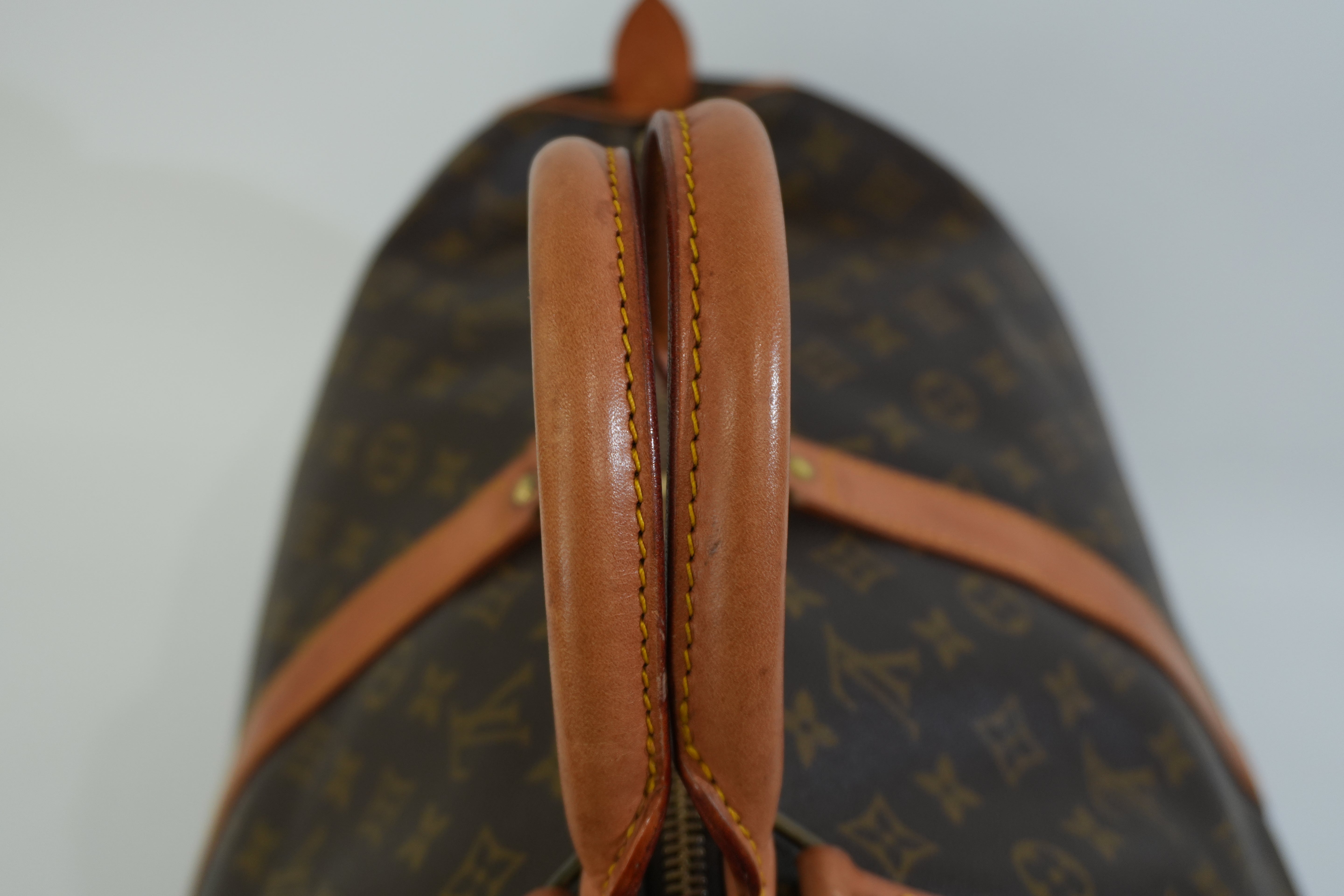 Pre-owned Louis Vuitton Monogram Keepall 55 Travel Bag