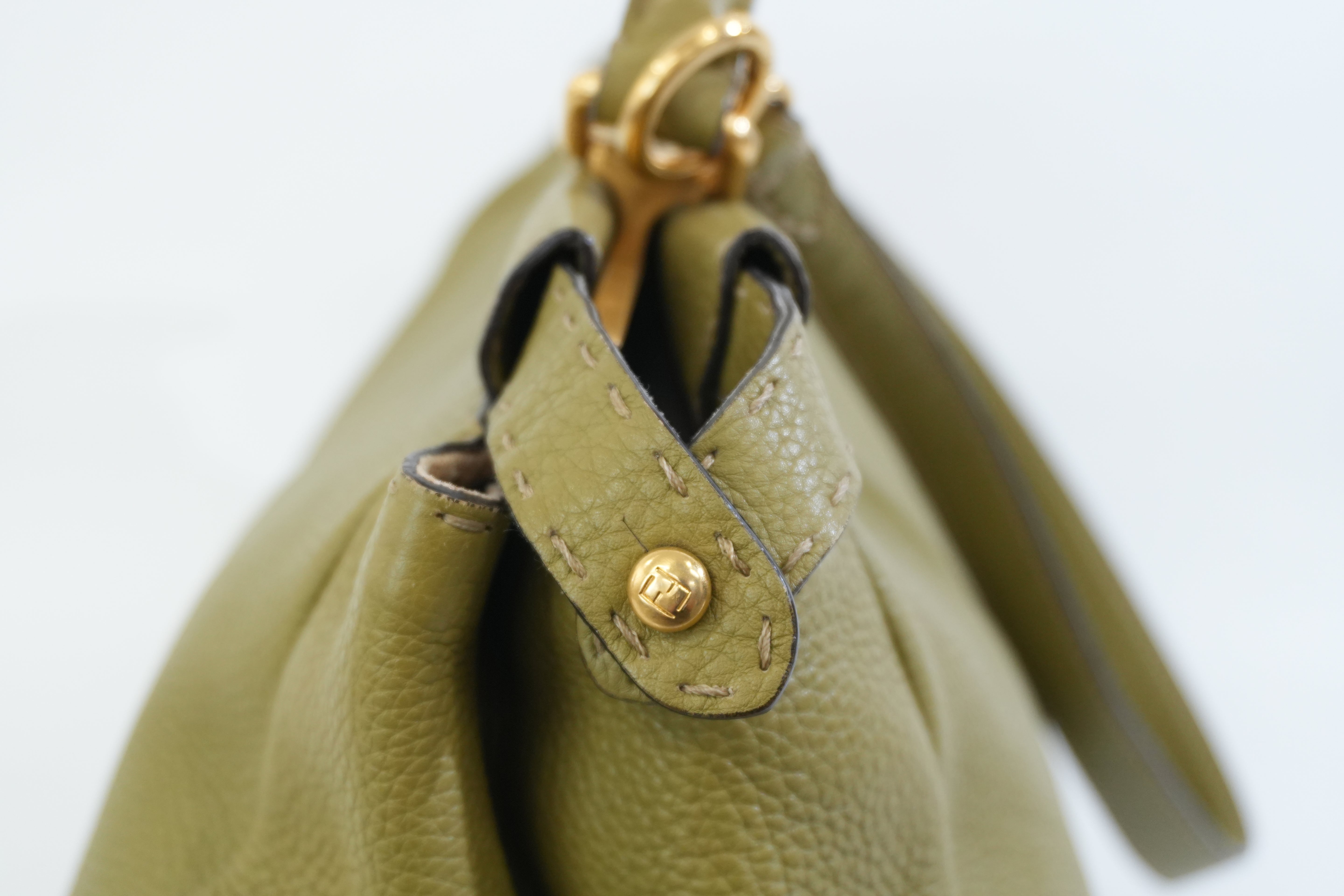 Pre-owned Fendi Calfskin Leather Peek a Boo Shoulder Bag Green