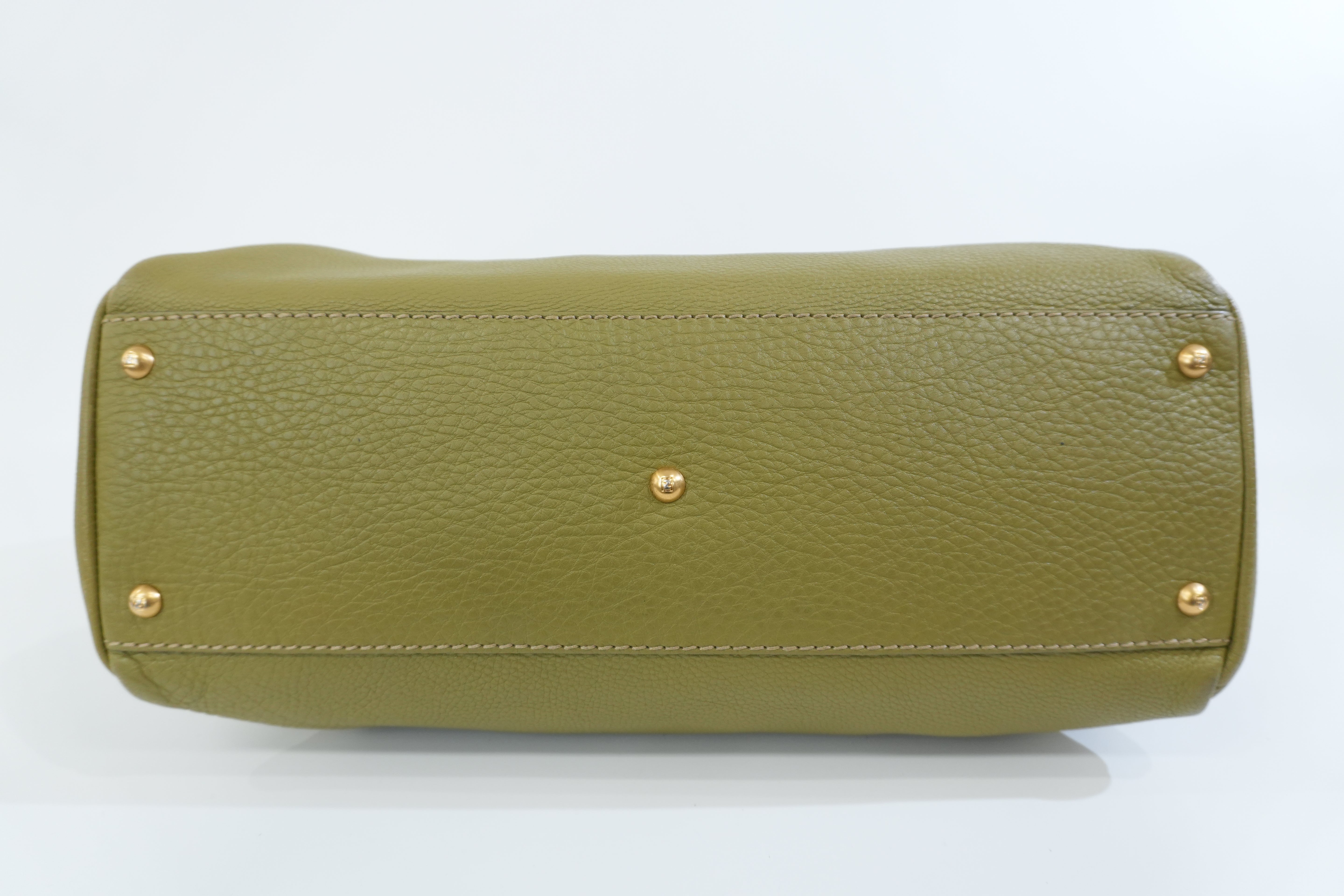 Pre-owned Fendi Calfskin Leather Peek a Boo Shoulder Bag Green