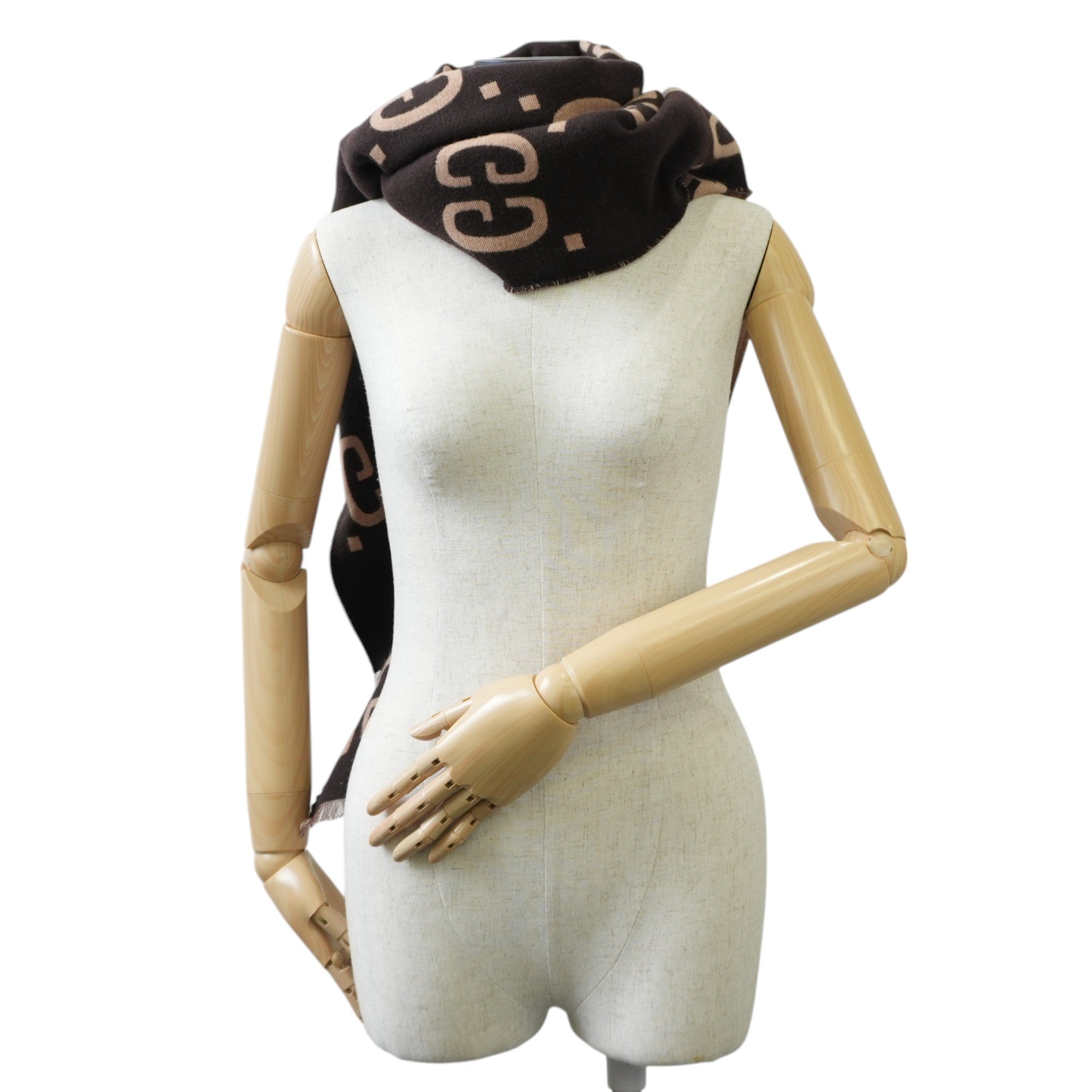 Pre-owned Gucci Jacquard Scarf