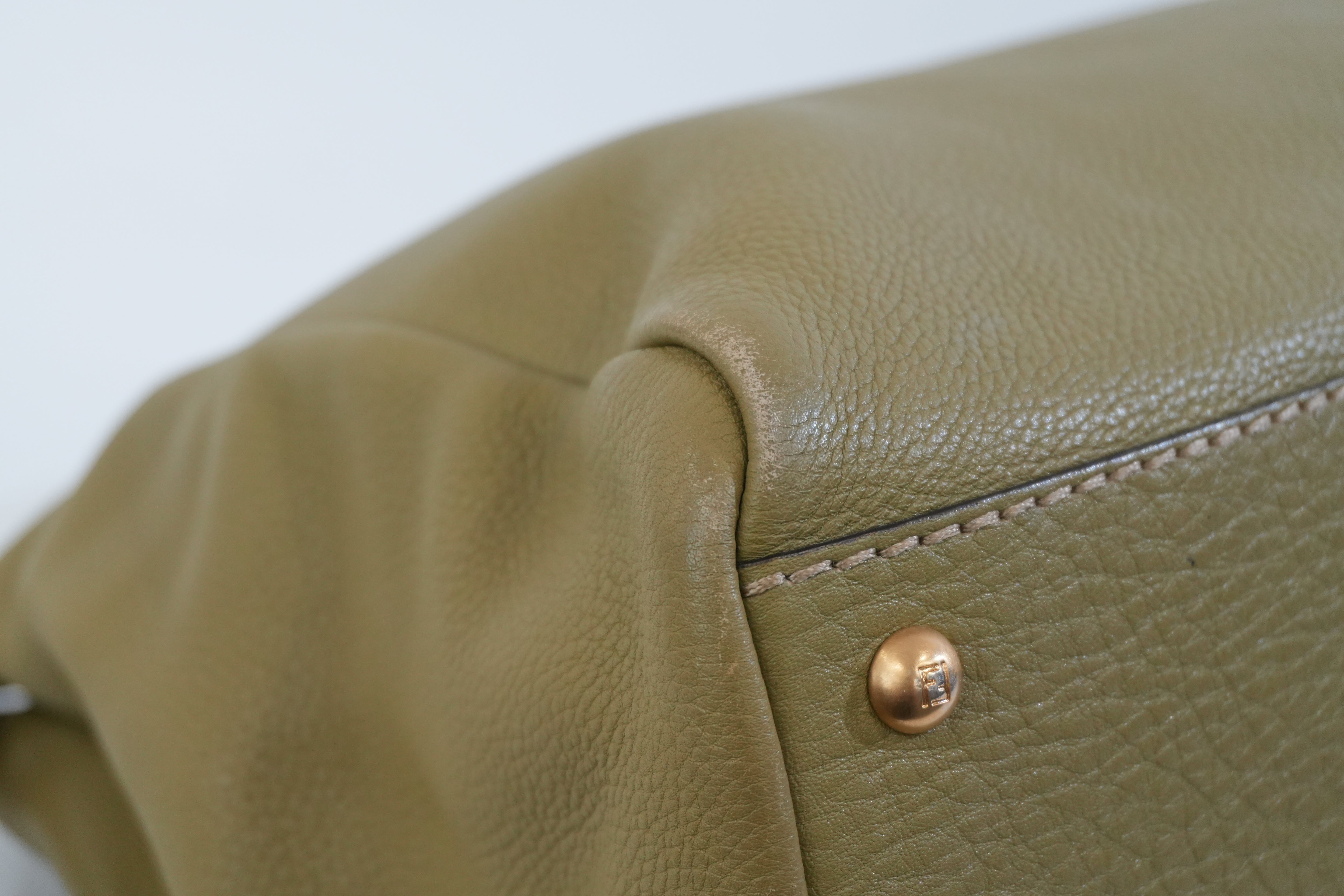 Pre-owned Fendi Calfskin Leather Peek a Boo Shoulder Bag Green