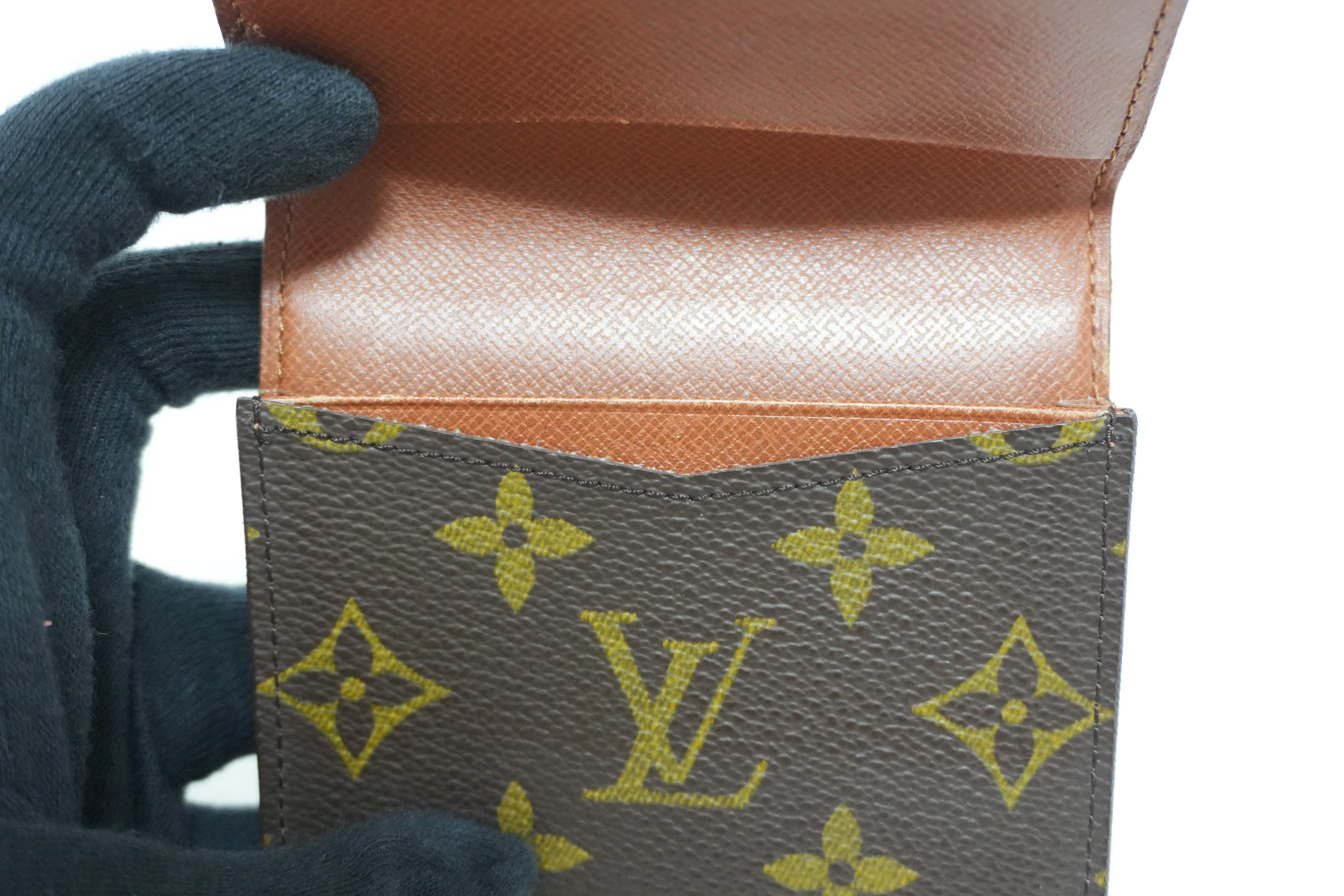 Louis Vuitton Monogram Card Case Used