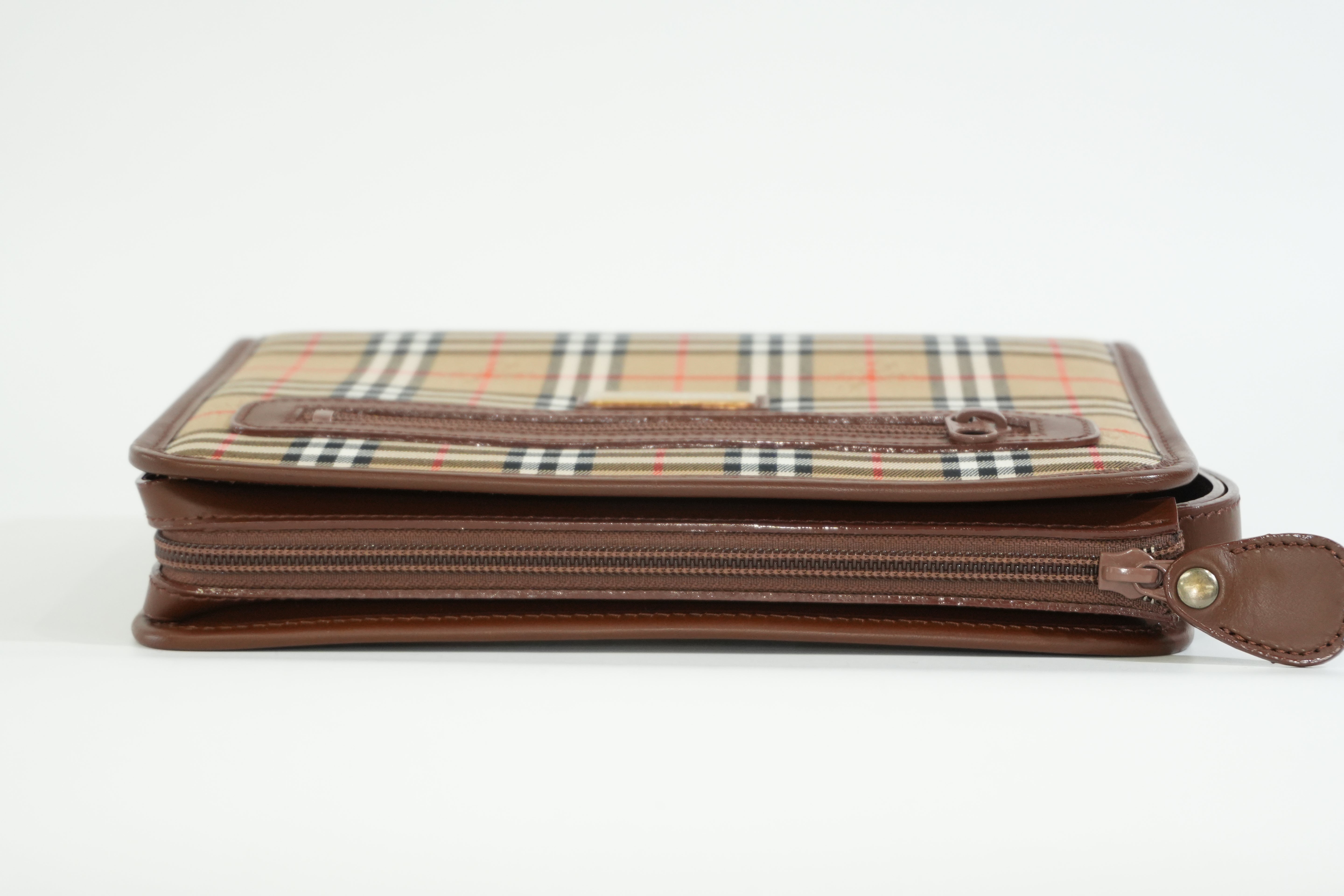 Pre-owned Burberry Vinatage Haymarket Check Clutch Bag Brown