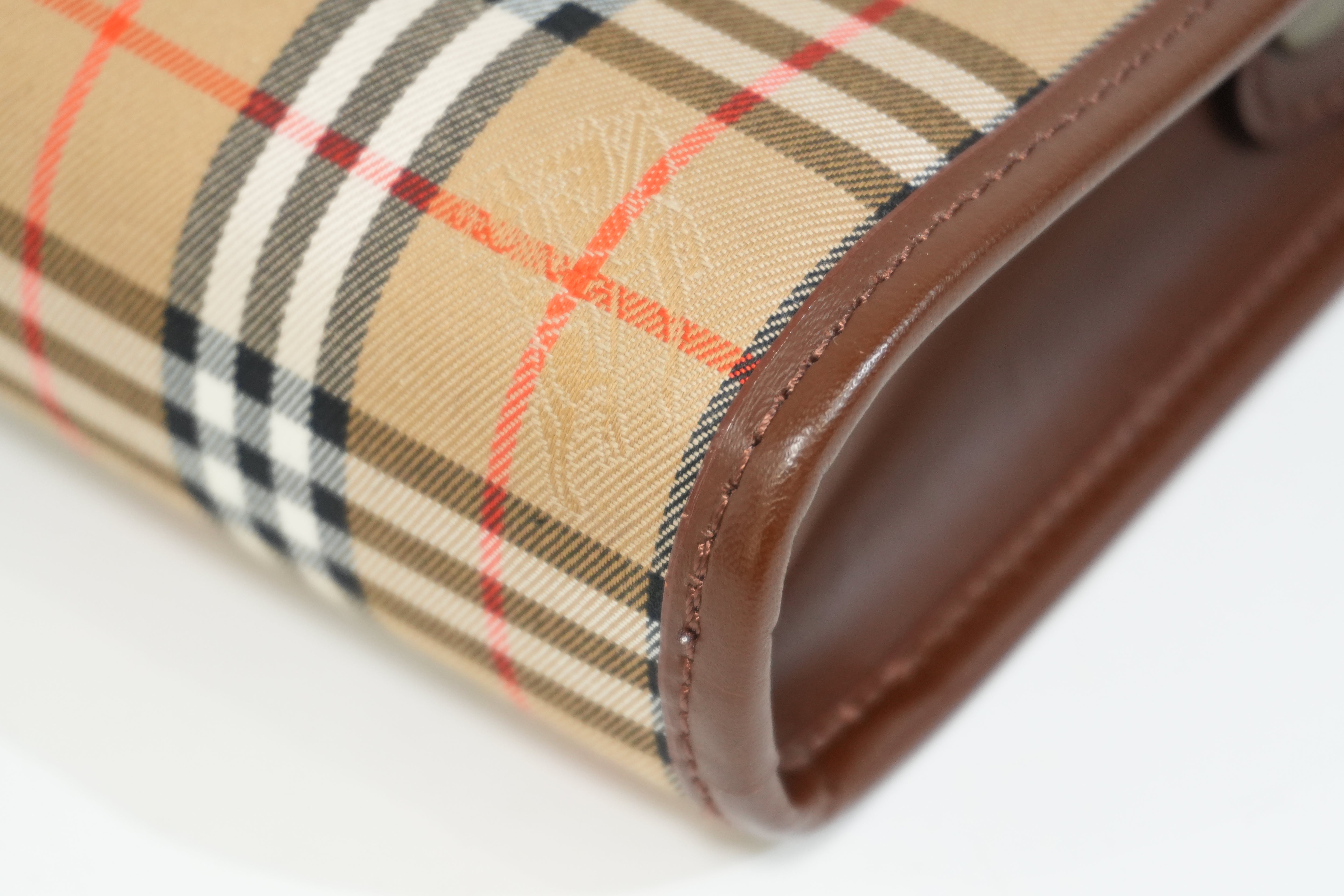 Pre-owned Burberry Vinatage Haymarket Check Clutch Bag Brown