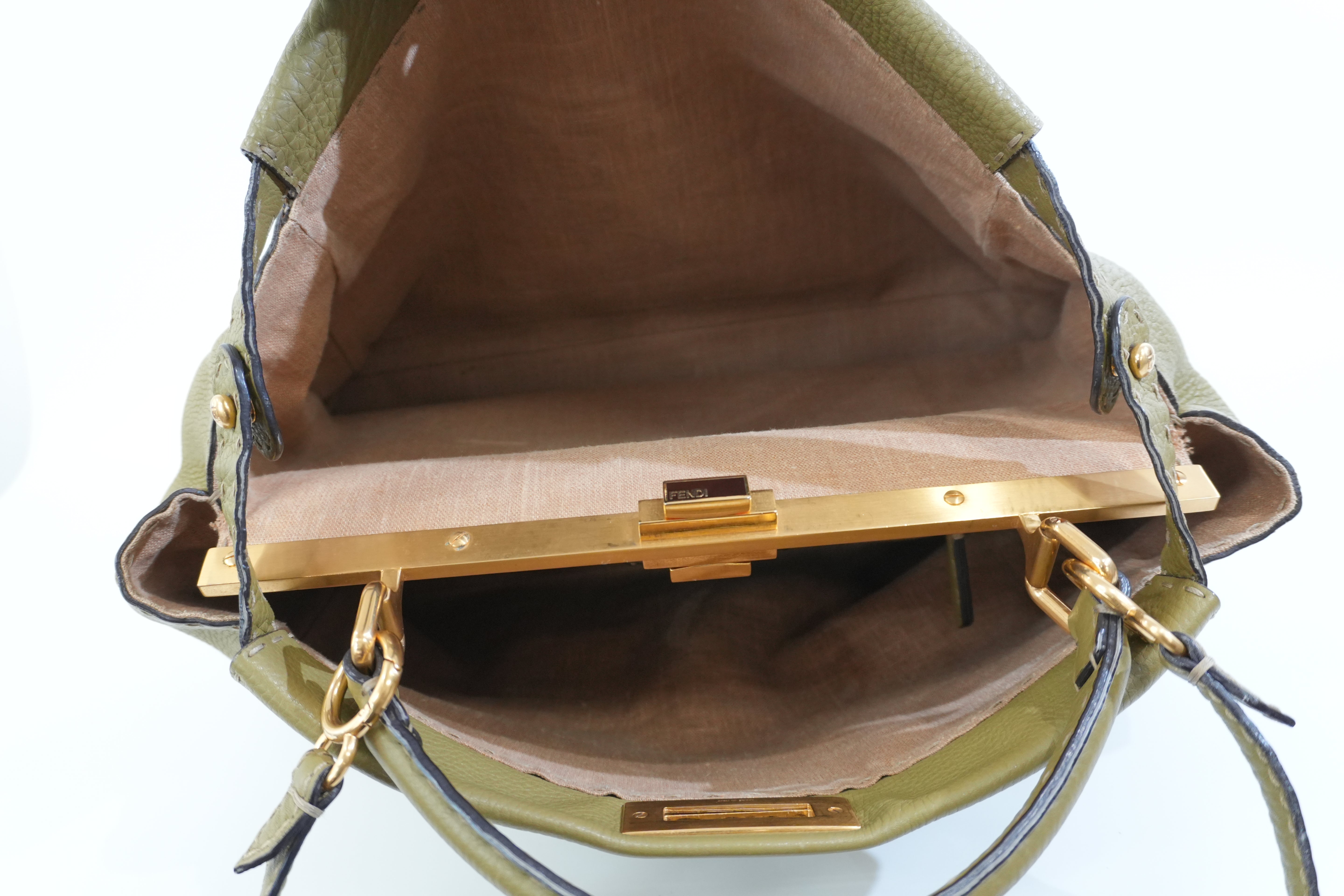 Pre-owned Fendi Calfskin Leather Peek a Boo Shoulder Bag Green