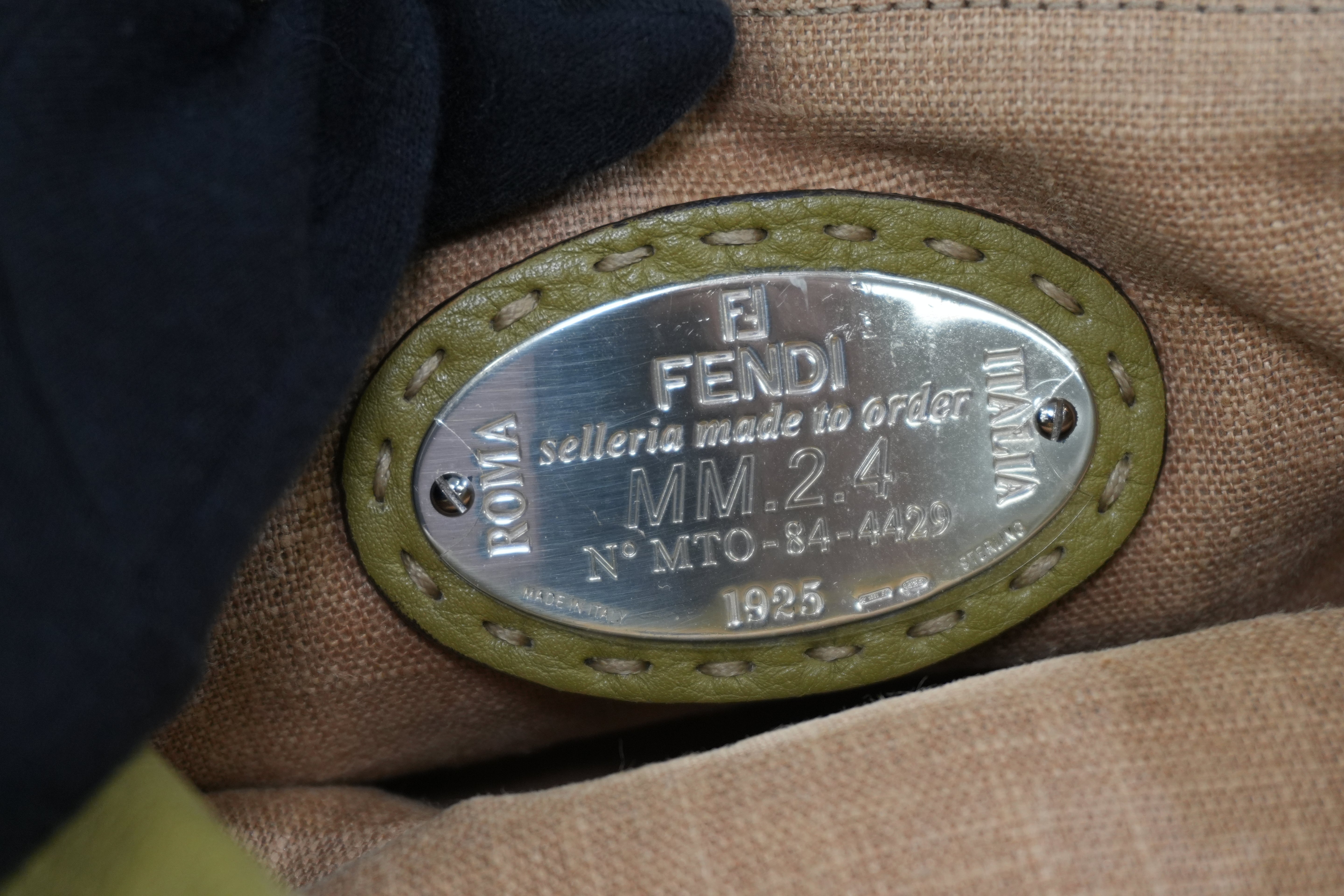 Pre-owned Fendi Calfskin Leather Peek a Boo Shoulder Bag Green