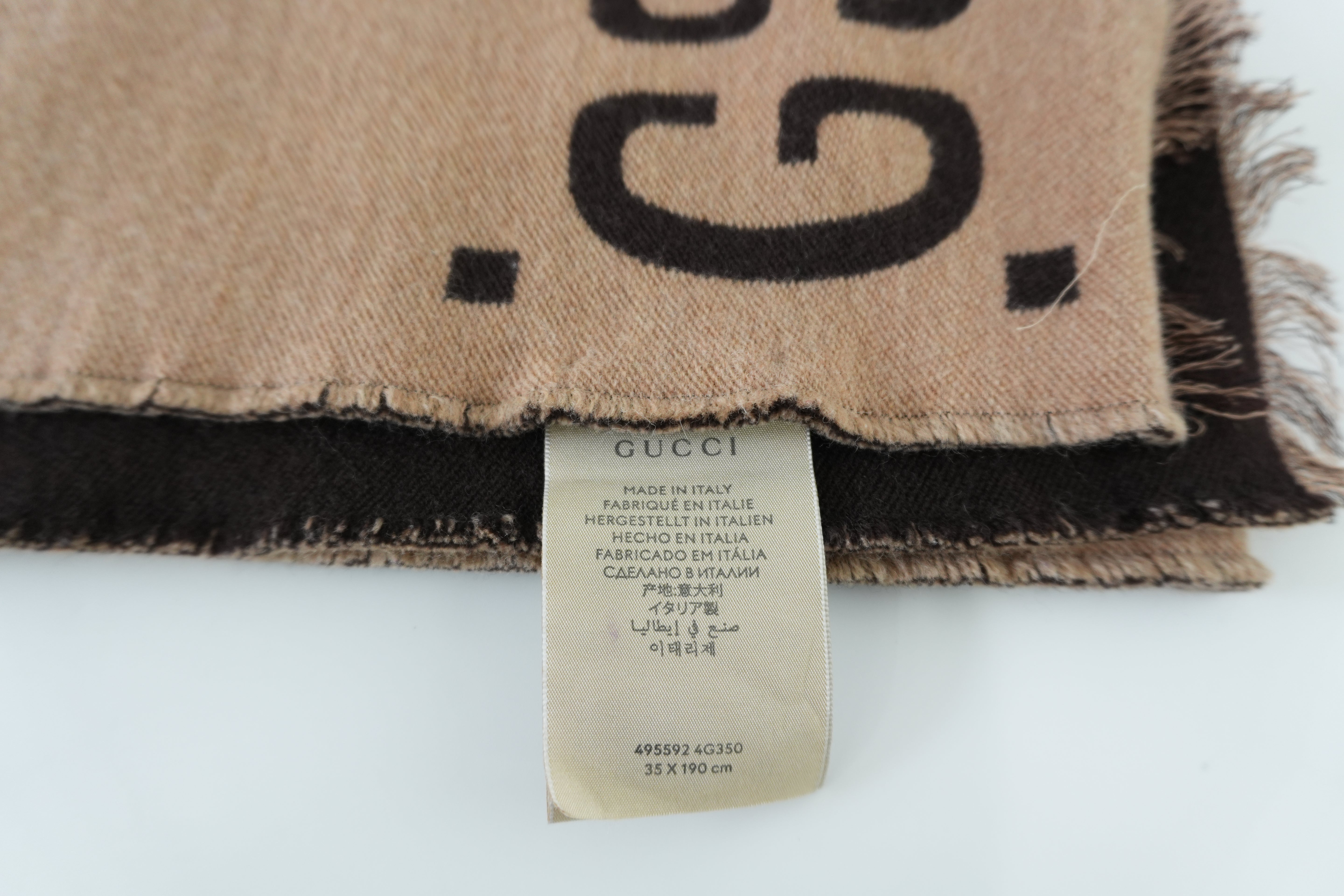 Pre-owned Gucci Jacquard Scarf