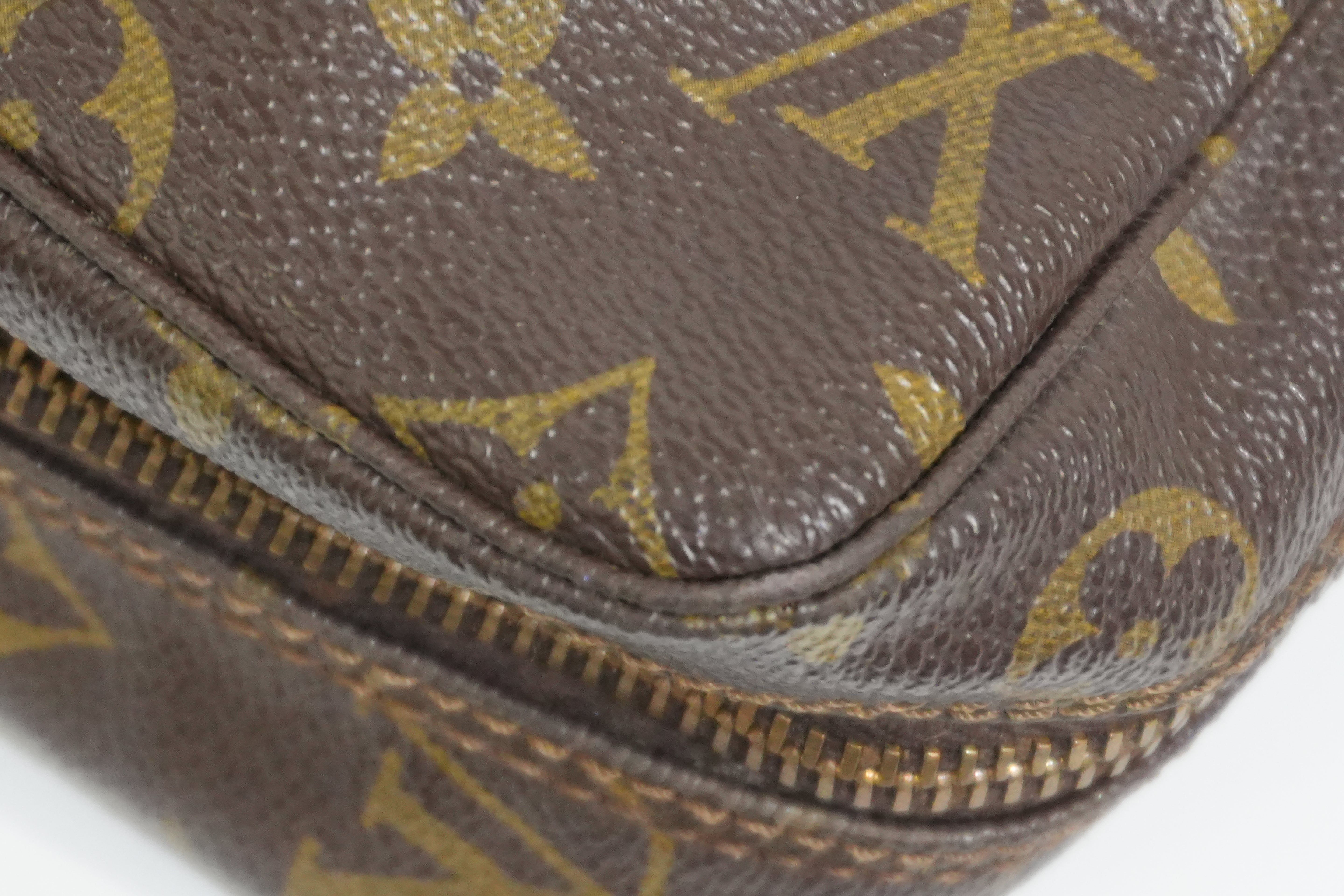 Pre-owned Louis Vuitton Monogram Trousse 28 Pouch