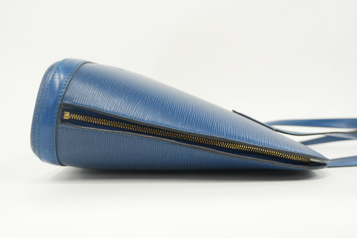 Pre-Owned Louis Vuitton Epi Lussac Shoulder Bag Blue