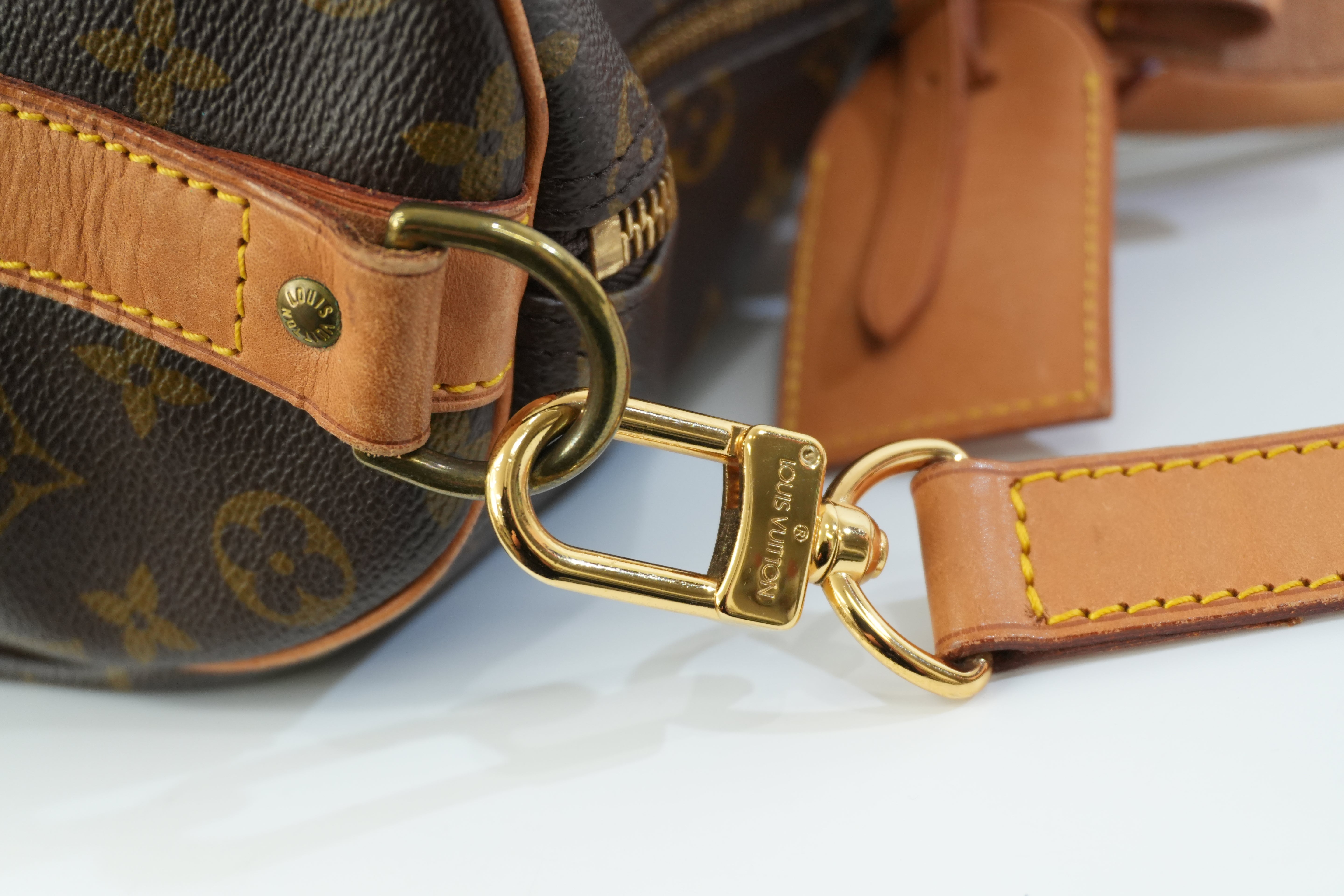 Pre-owned Louis Vuitton Monogram Keepall 50 Bandouliere Travel Bag