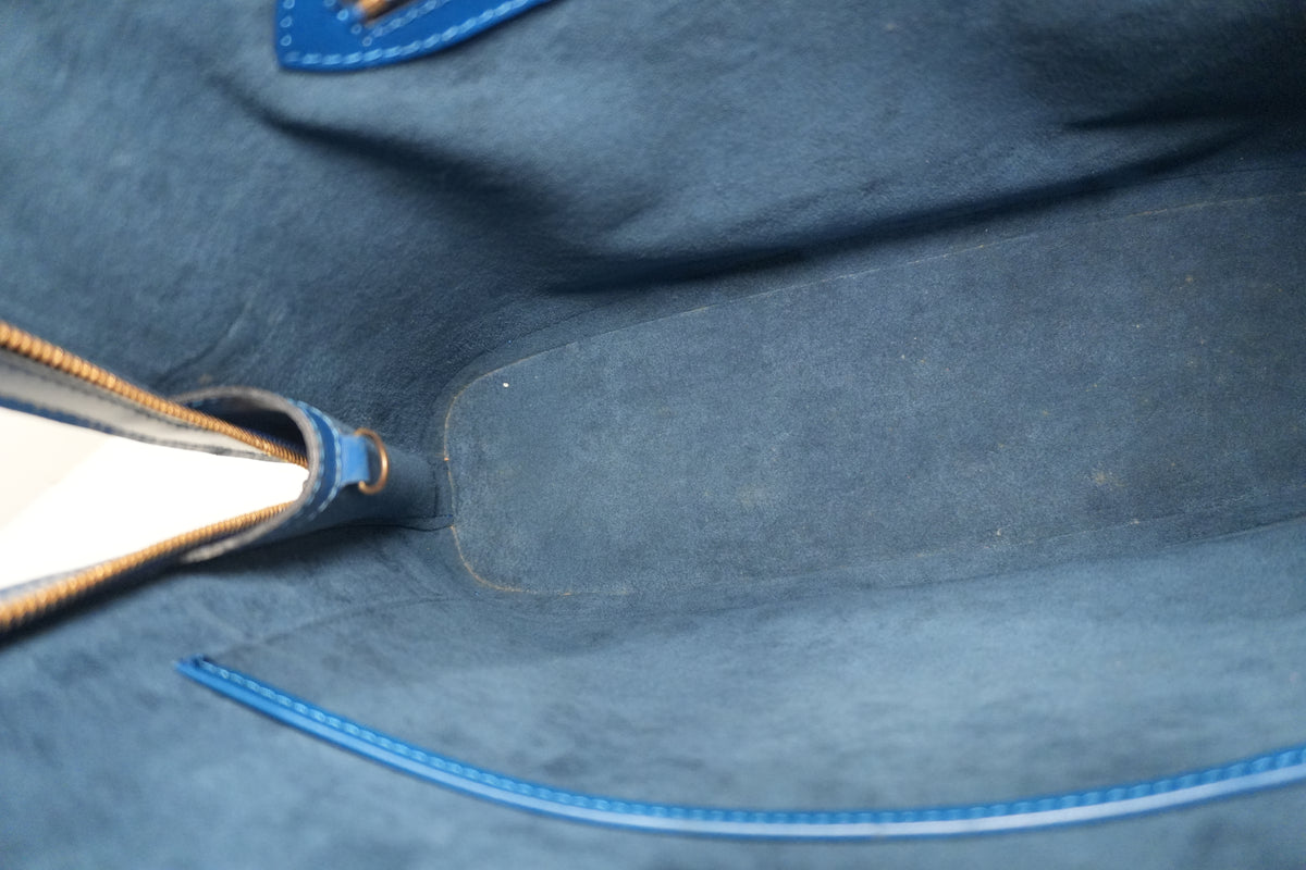 Pre-Owned Louis Vuitton Epi Lussac Shoulder Bag Blue
