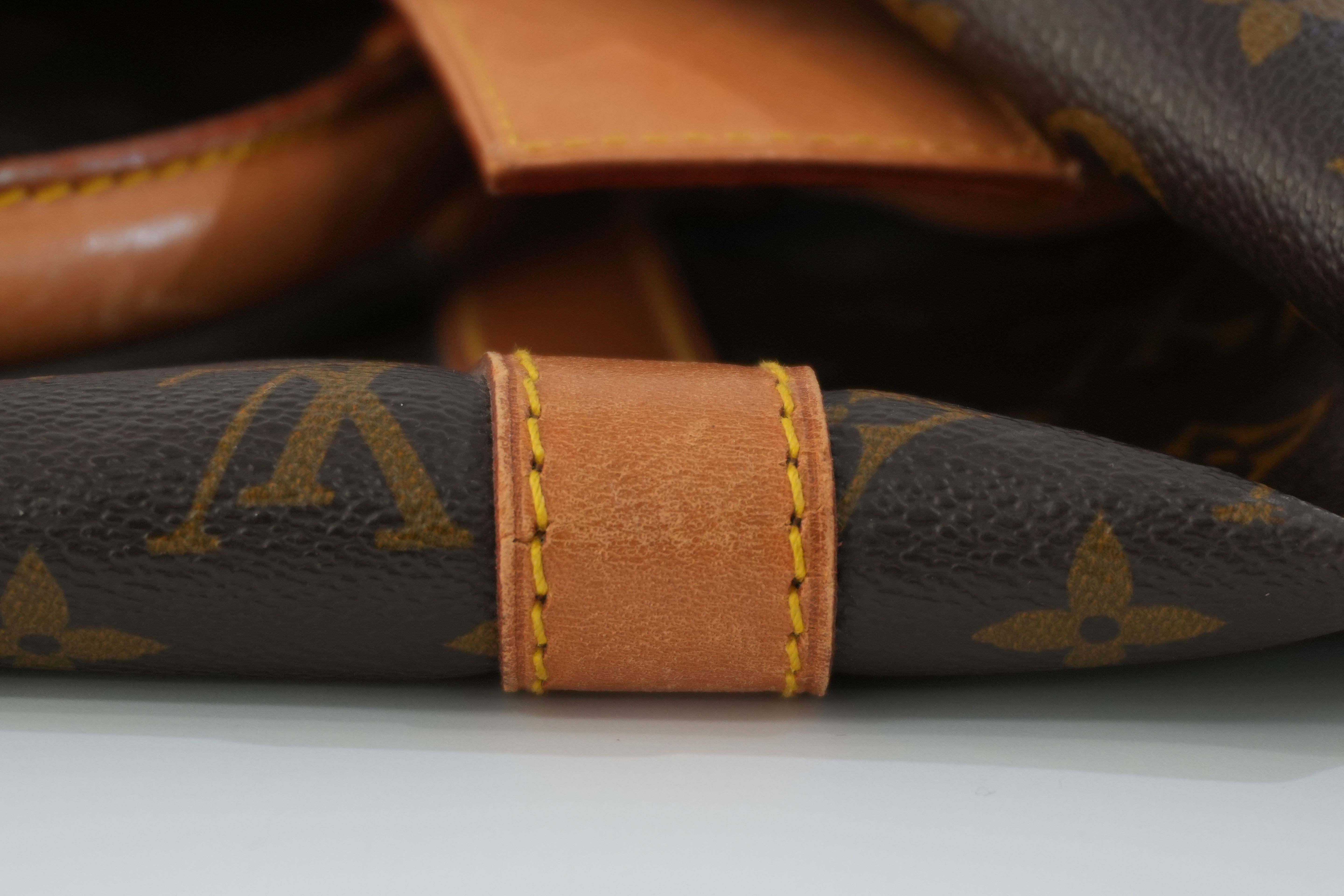 Pre-owned Louis Vuitton Monogram Keepall 50 Bandouliere Travel Bag