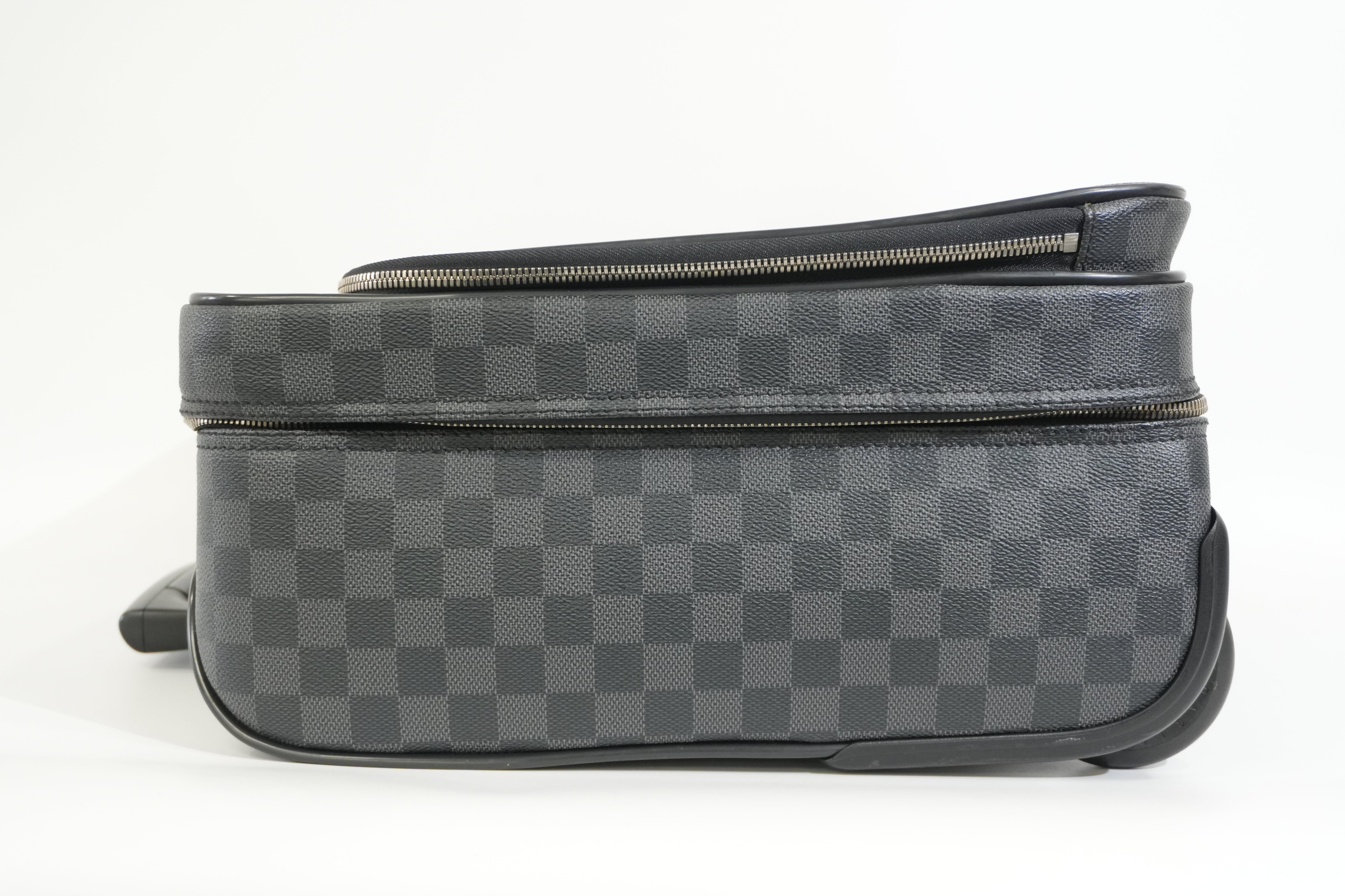 Pre-owned Louis Vuitton Damier Graphite Pilot Case Luggage