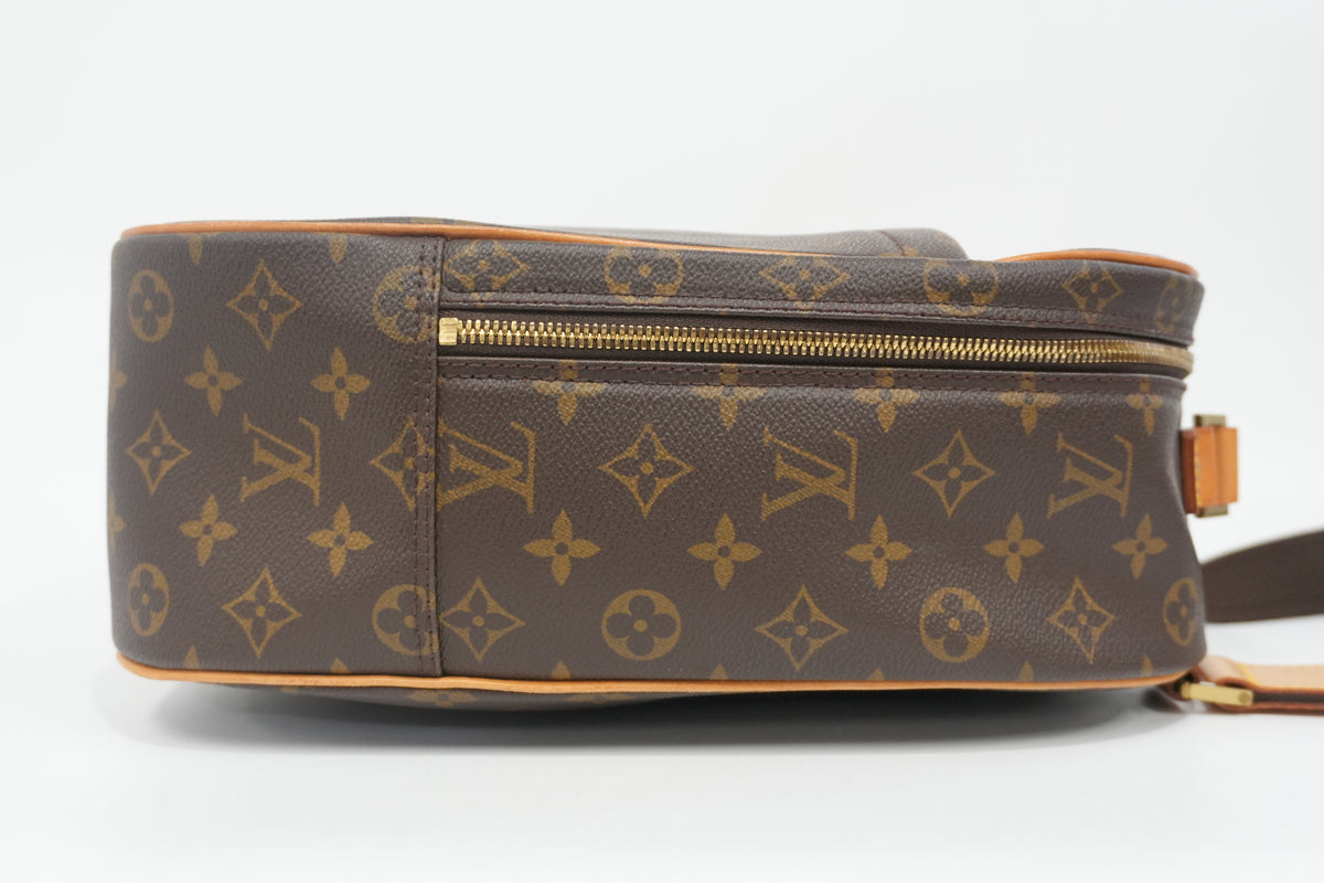 Pre-Owned Louis Vuitton Monogram Packall PM
