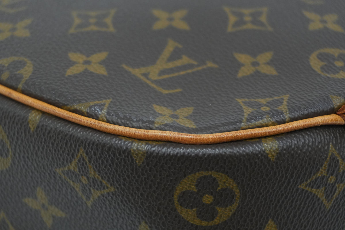 Pre-Owned Louis Vuitton Monogram Packall PM