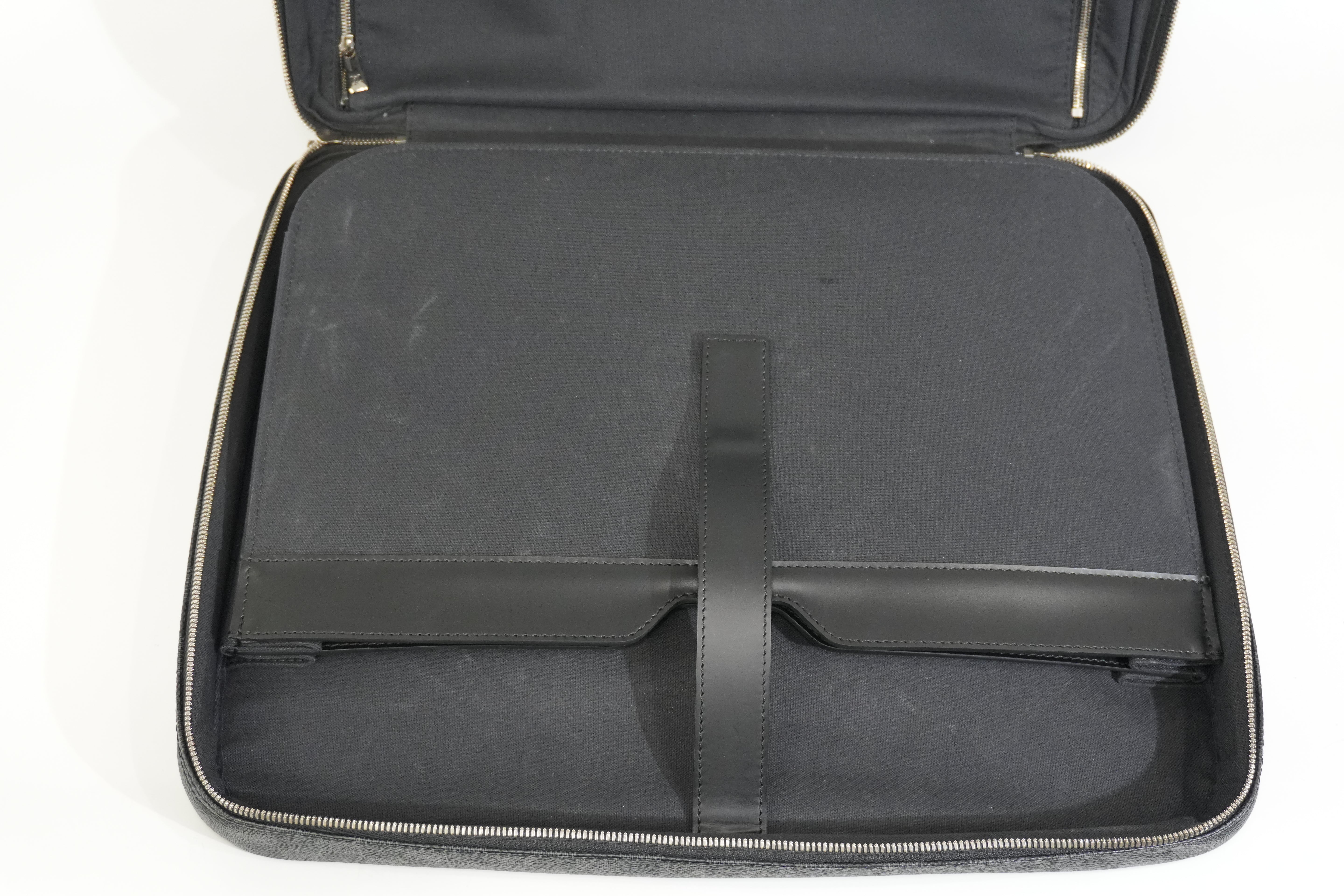 Pre-owned Louis Vuitton Damier Graphite Pilot Case Luggage