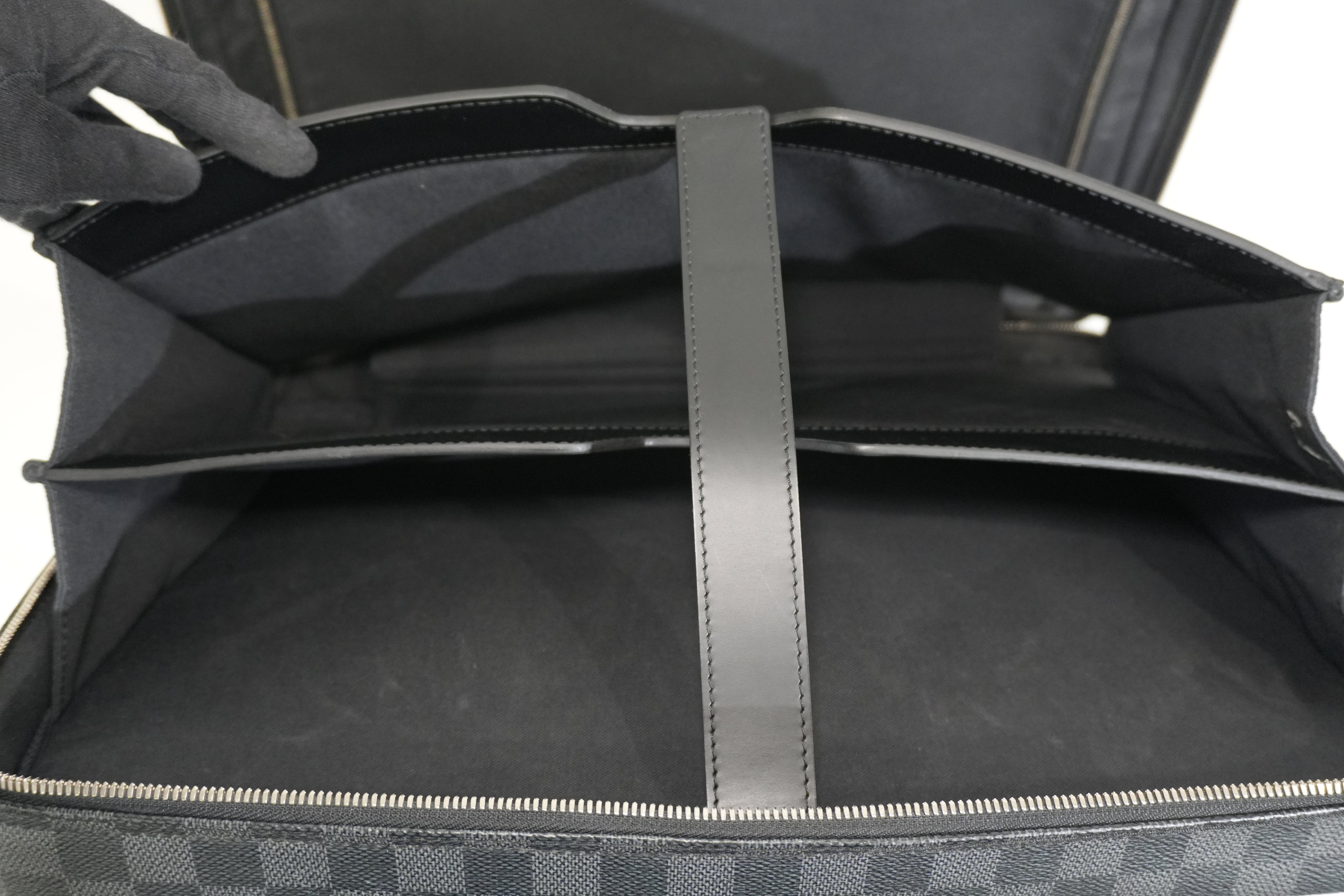 Pre-owned Louis Vuitton Damier Graphite Pilot Case Luggage