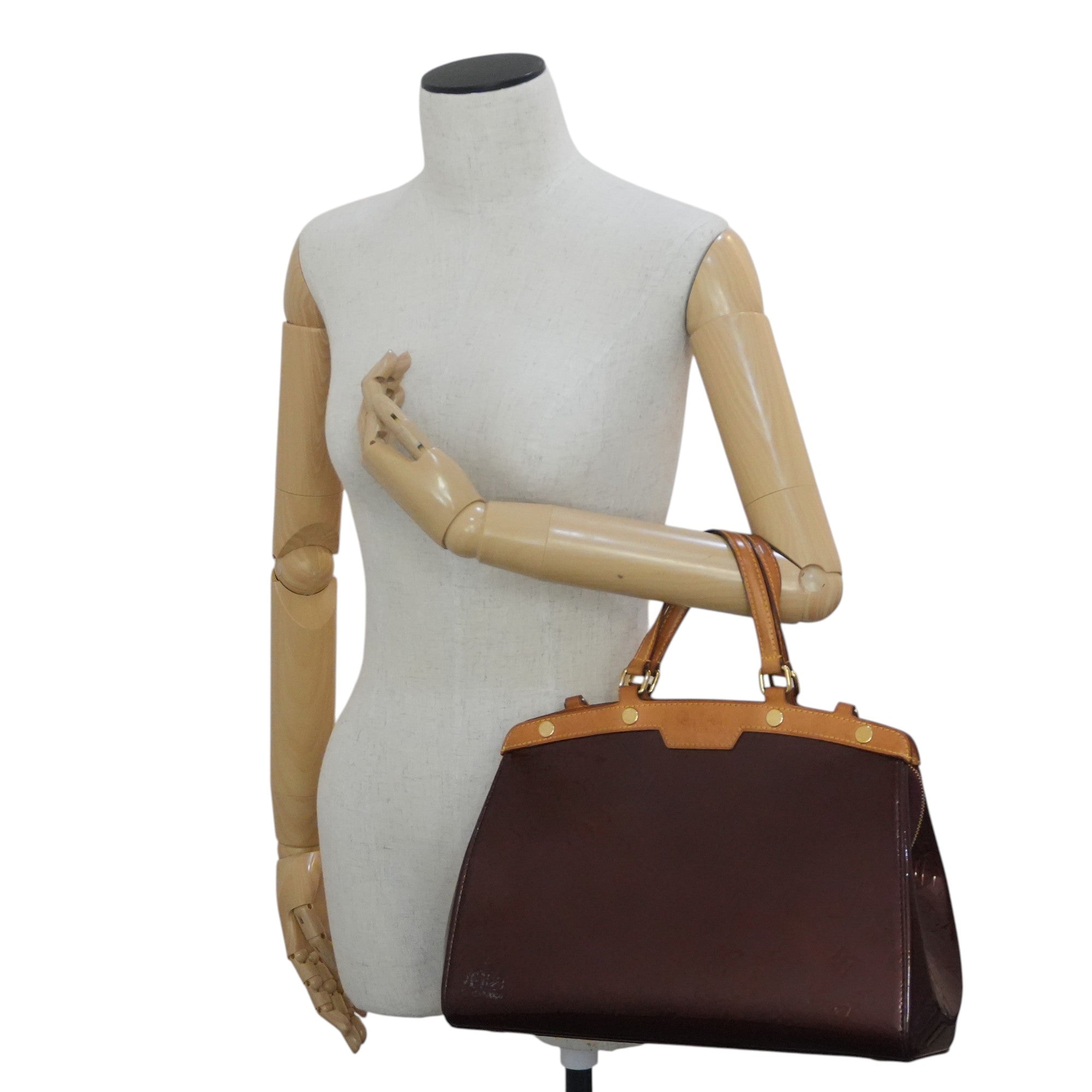 Pre-owned Louis Vuitton Vernis Brea Handbag Rouge Fauviste