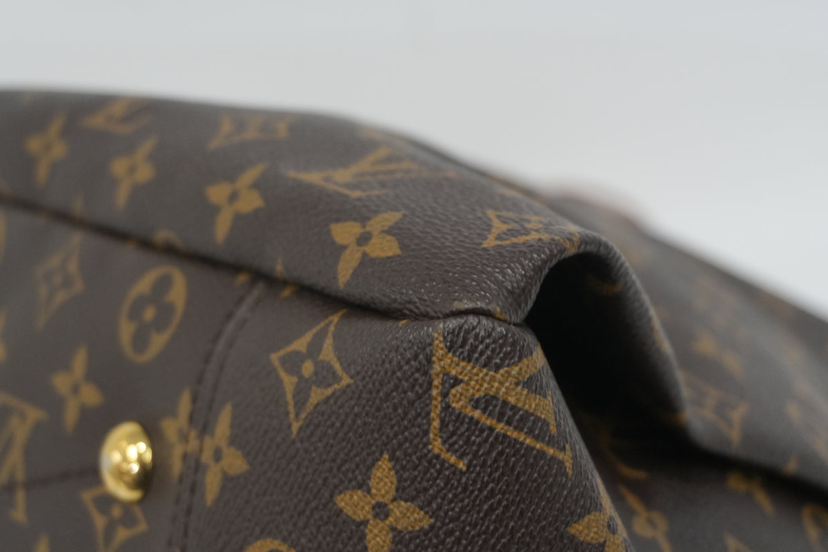 Pre-Owned Louis Vuitton Artsy MM Hobo Shoulder Bag
