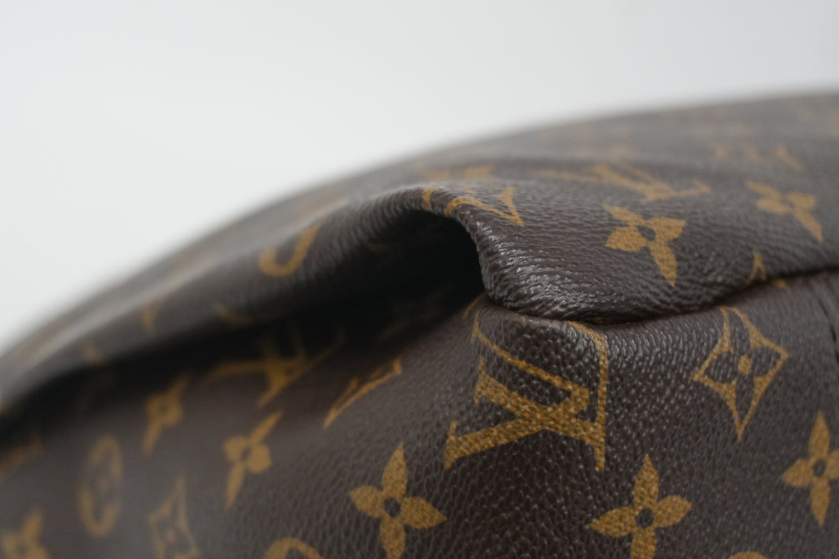 Pre-Owned Louis Vuitton Artsy MM Hobo Shoulder Bag