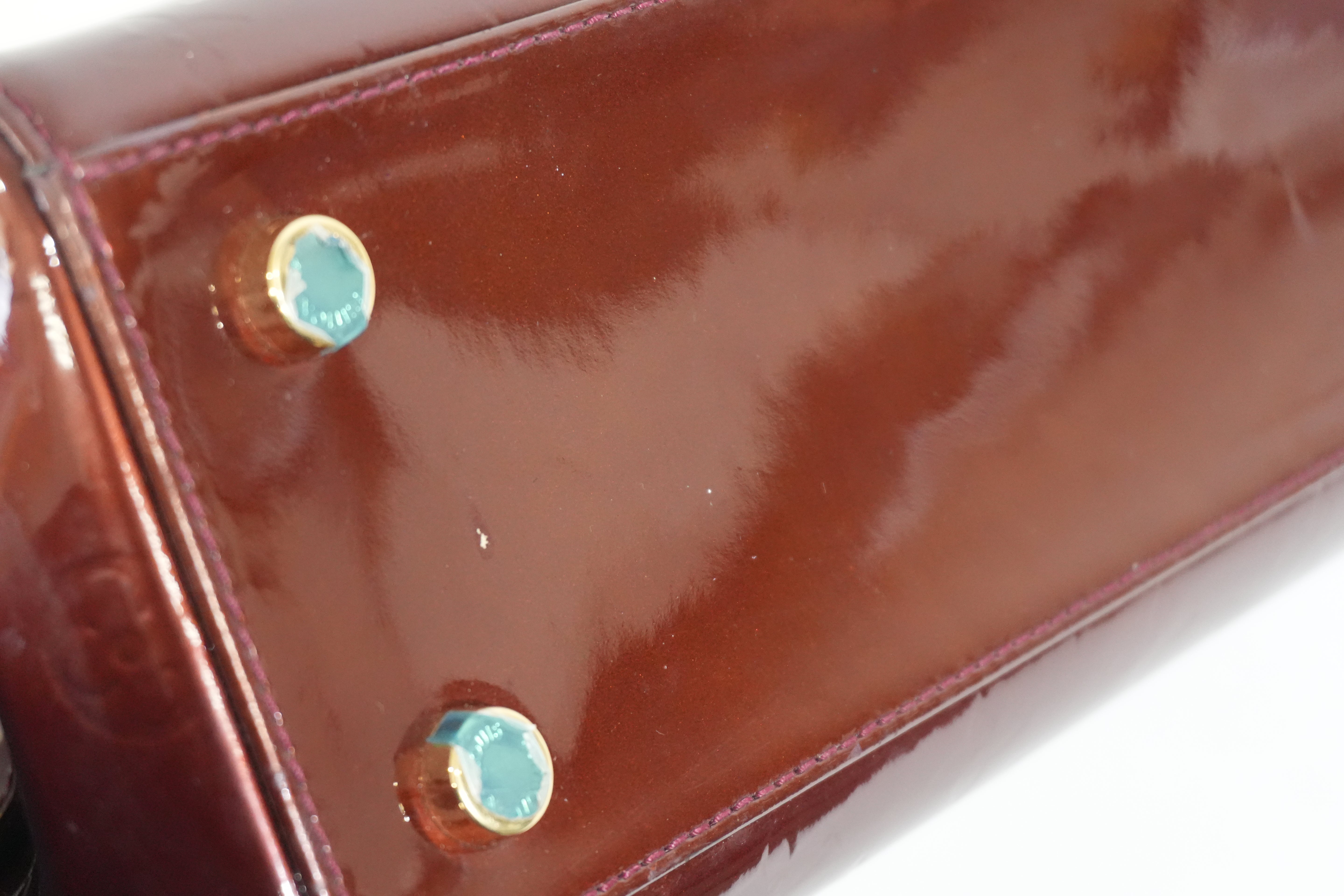 Pre-owned Louis Vuitton Vernis Brea Handbag Rouge Fauviste