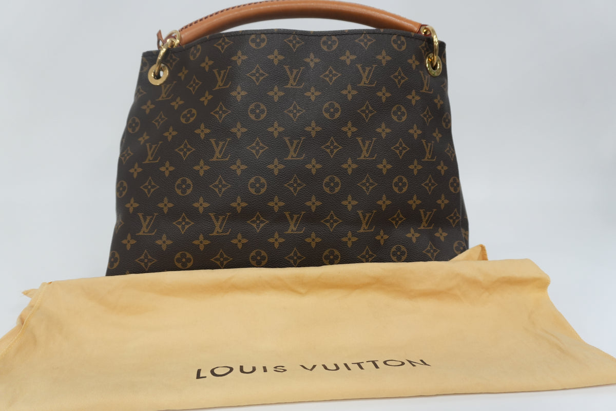 Pre-Owned Louis Vuitton Artsy MM Hobo Shoulder Bag