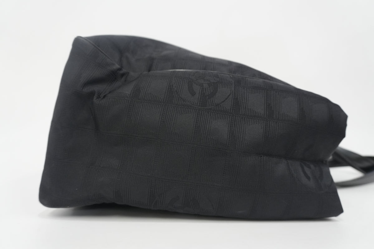 Pre-Owned Chanel New Travel Line MM Tote Bag Black
