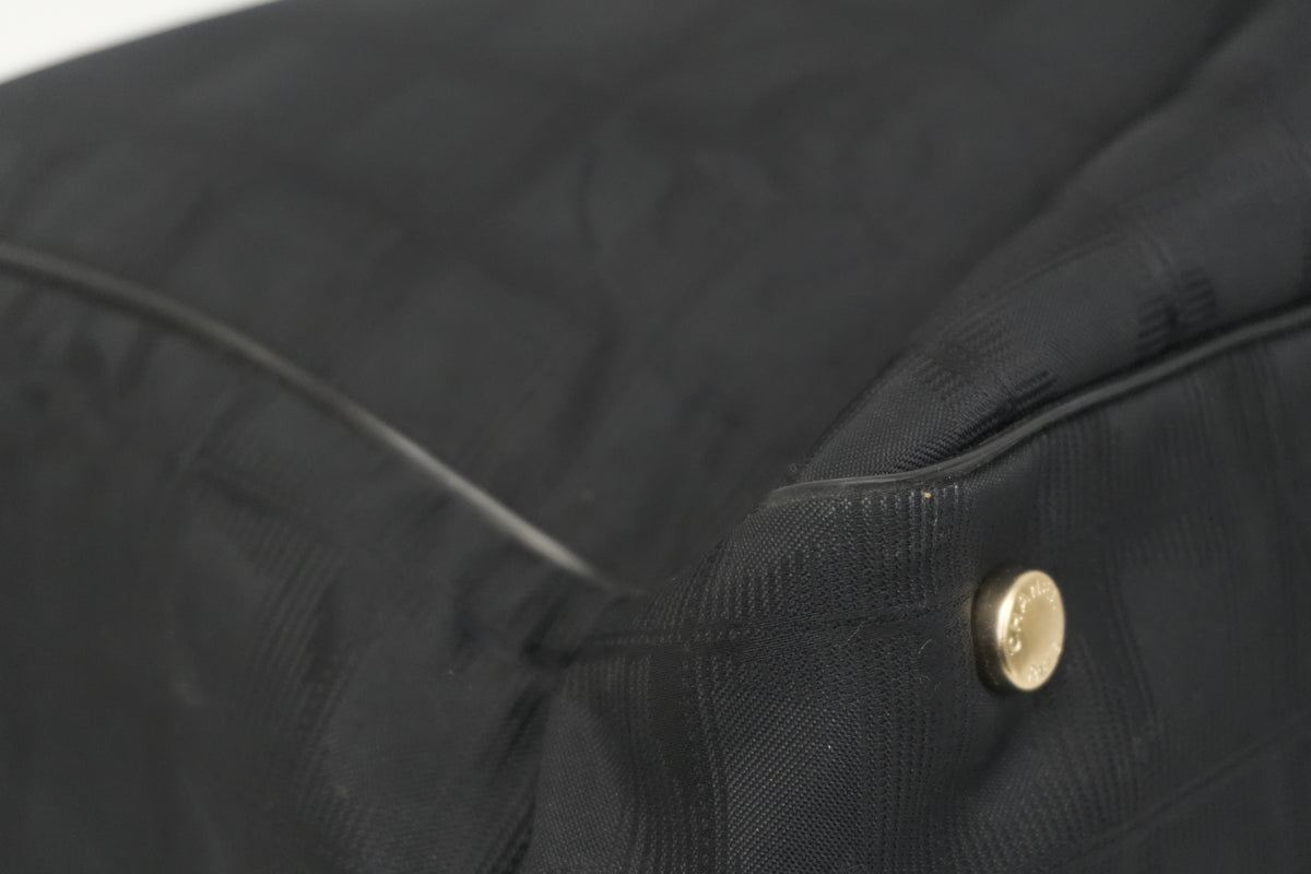 Pre-Owned Chanel New Travel Line Tote Bag Black