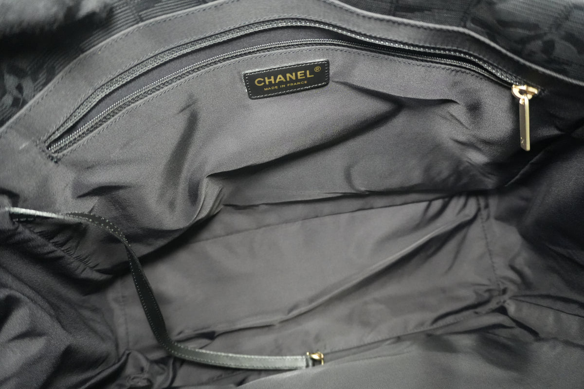 Pre-Owned Chanel New Travel Line Tote Bag Black