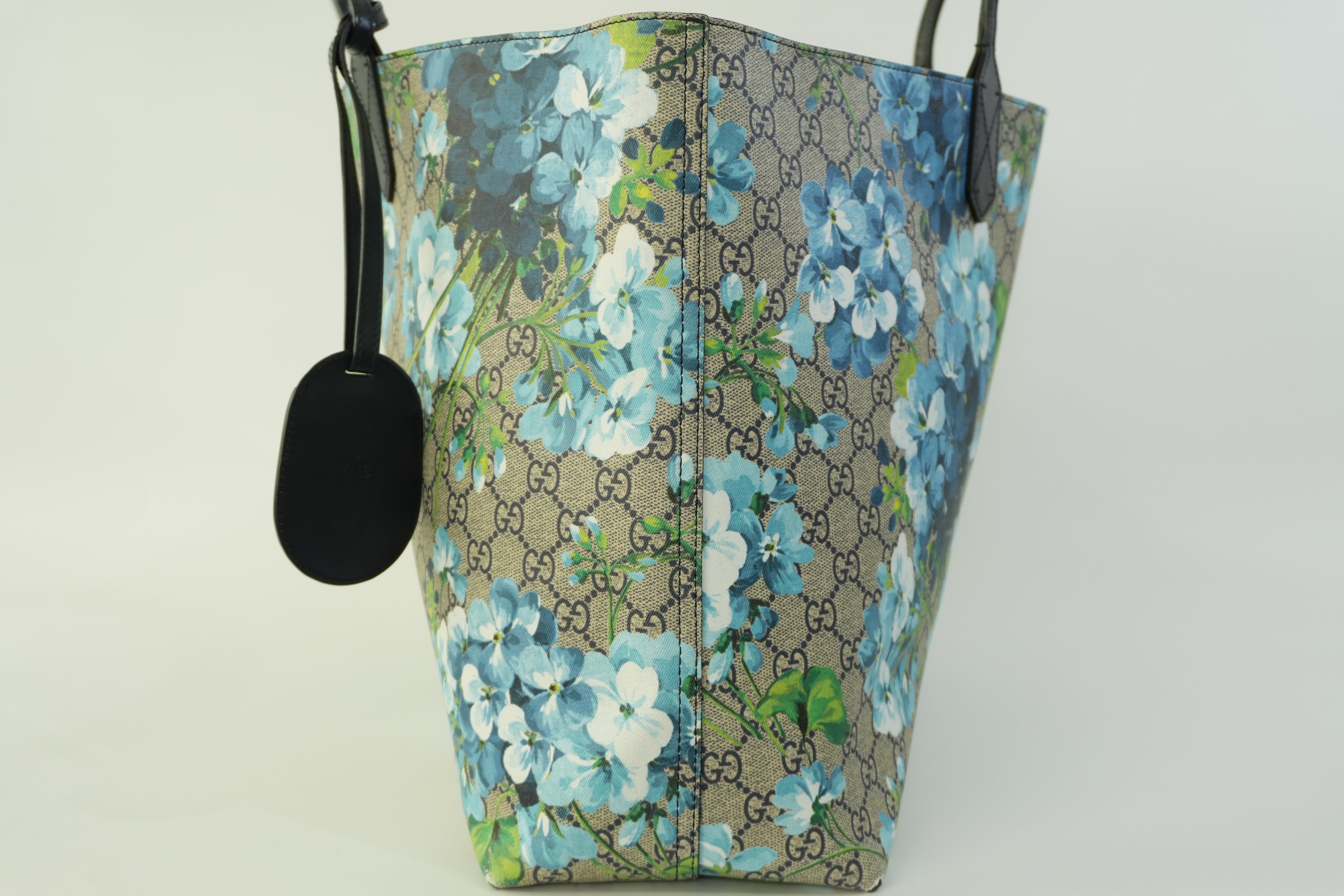 Pre-owned Gucci Canvas Blooms Reversible Tote Bag Blue