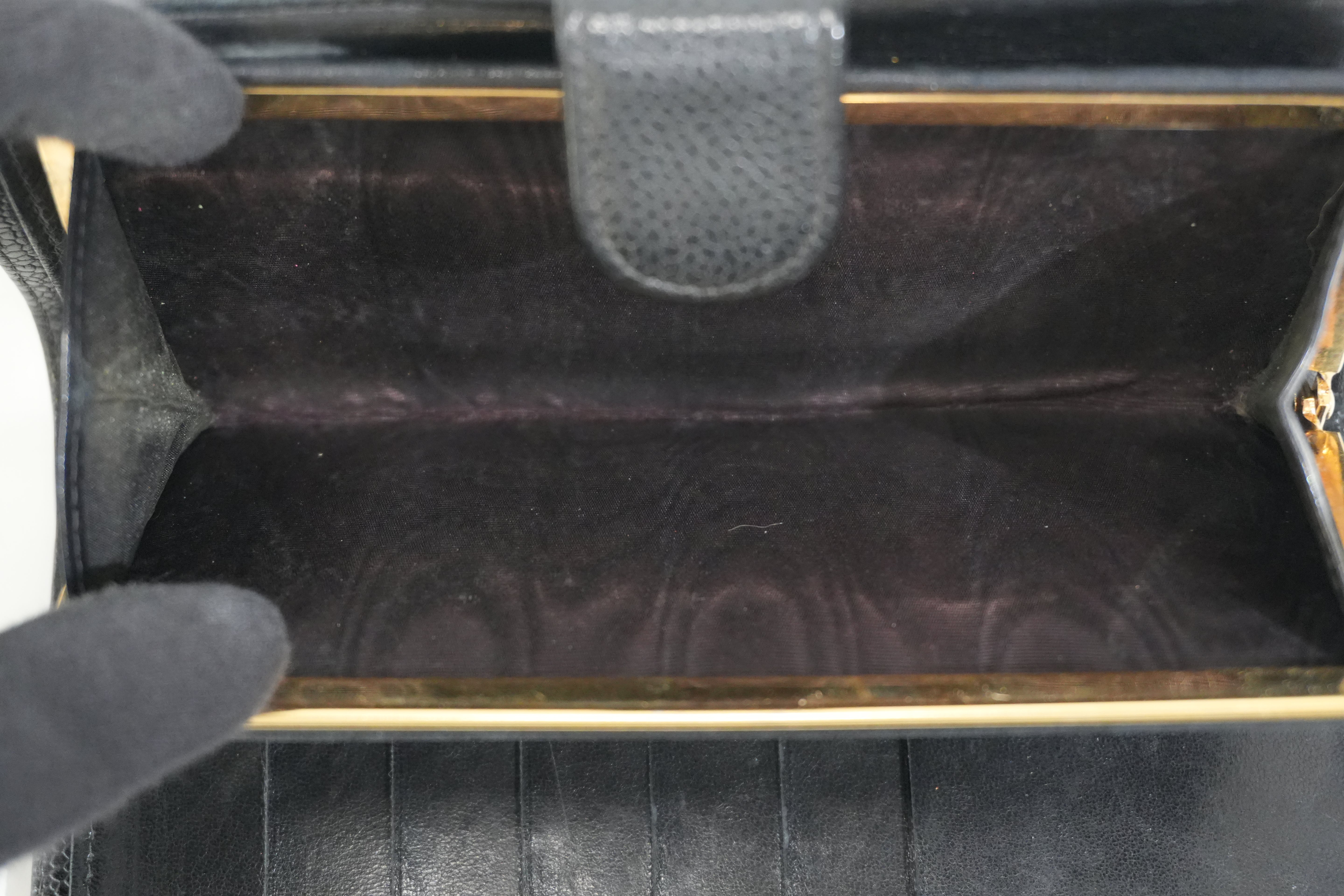 Pre-owned Chanel Long Wallet Black