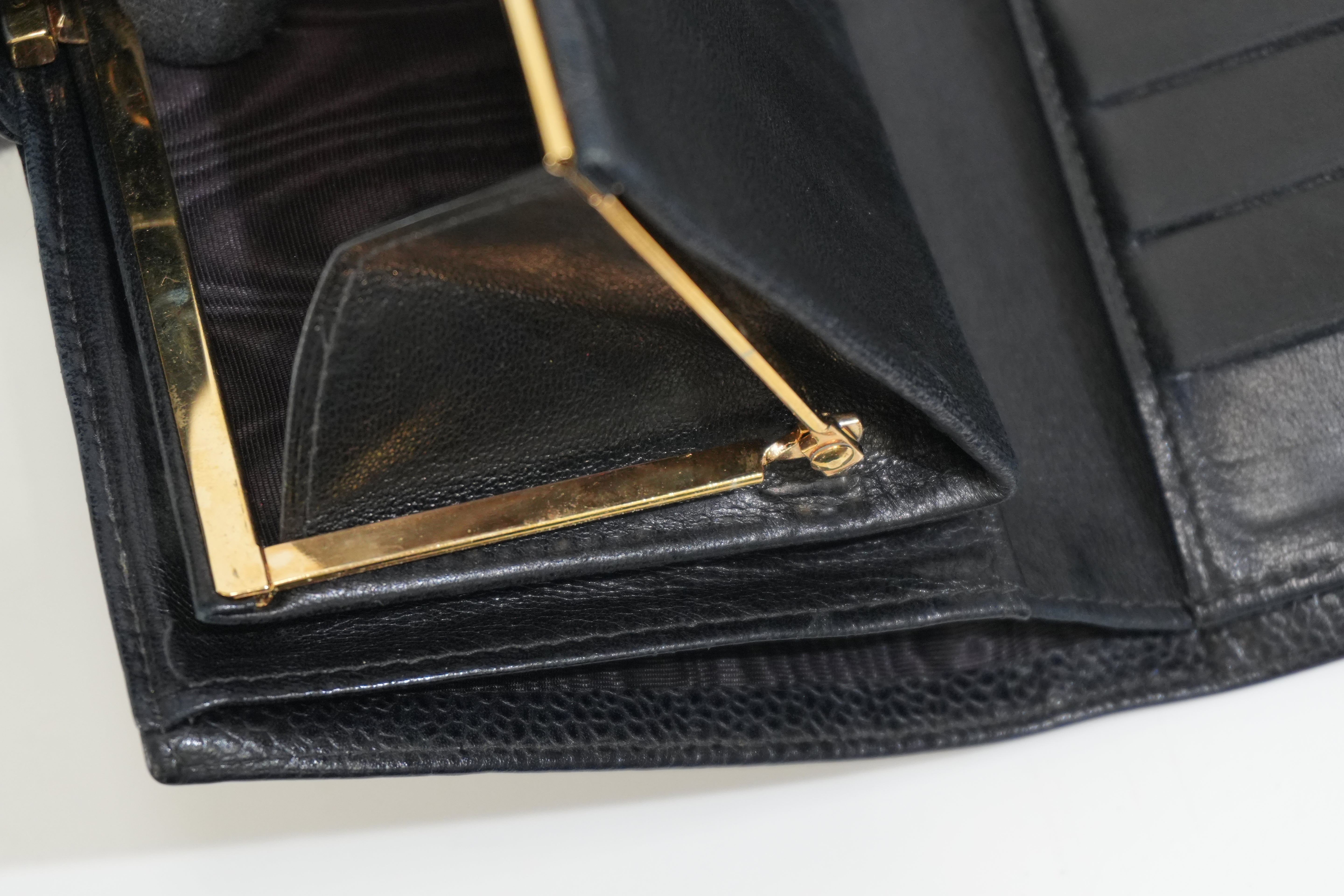 Pre-owned Chanel Long Wallet Black