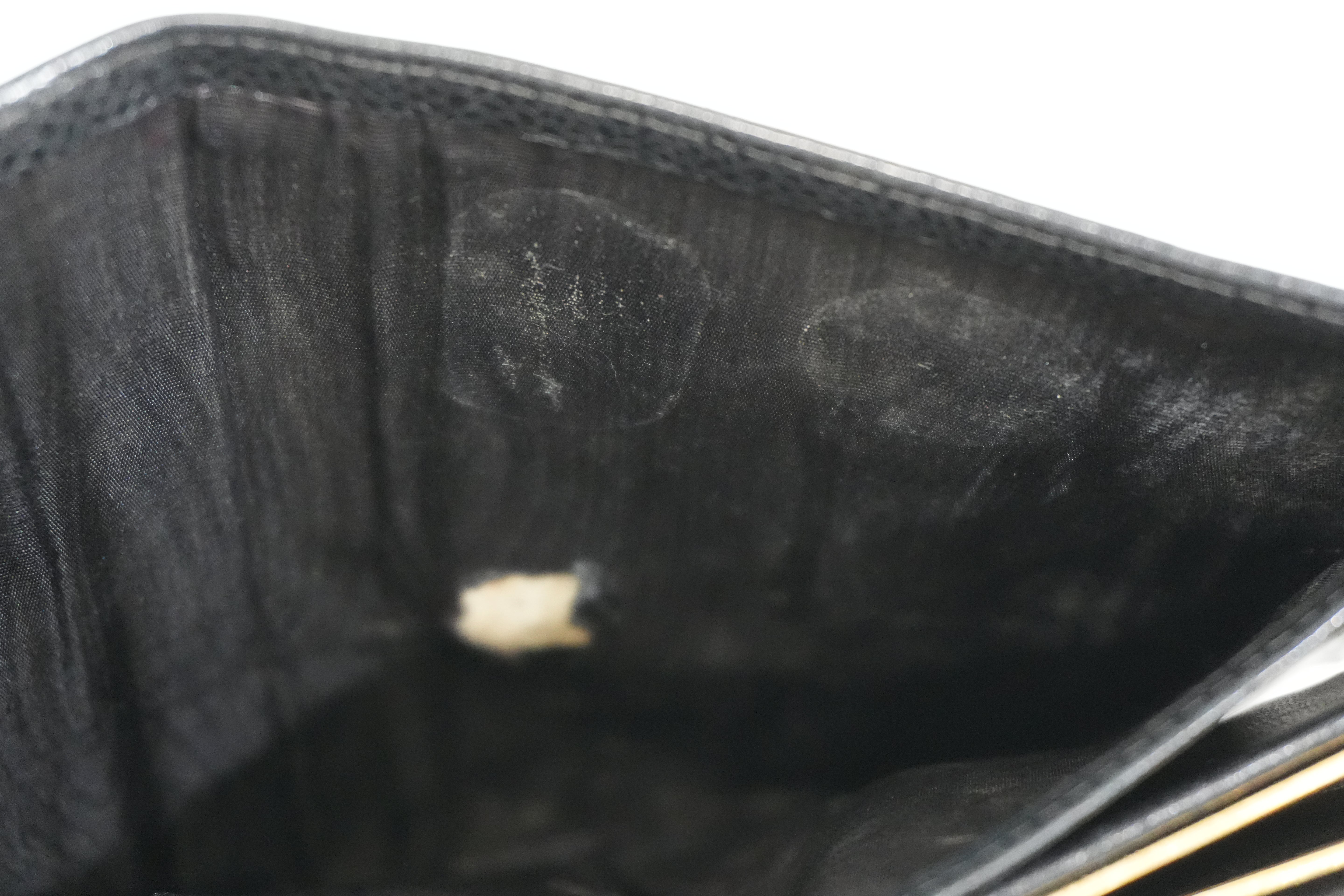 Pre-owned Chanel Long Wallet Black