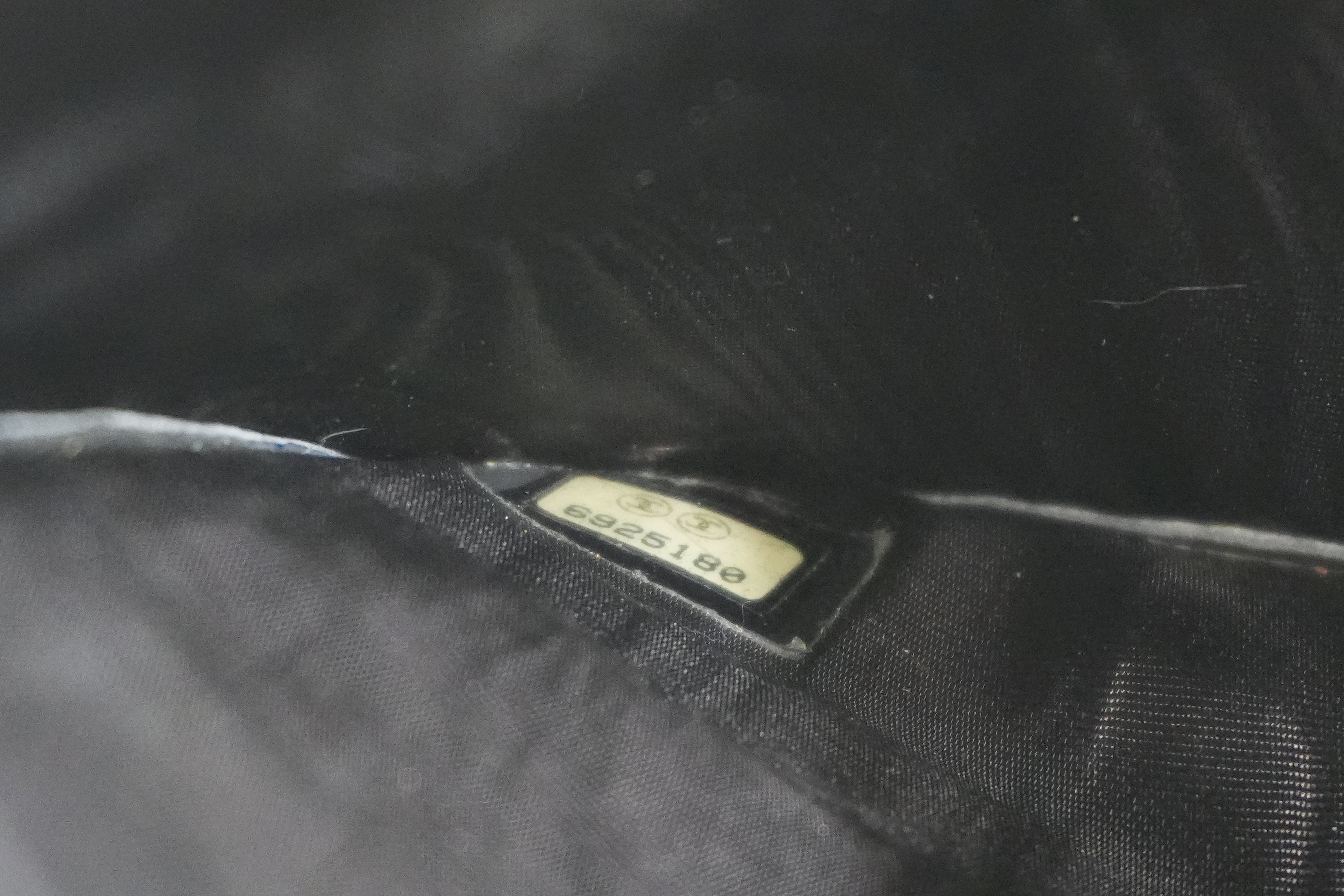 Pre-owned Chanel Long Wallet Black