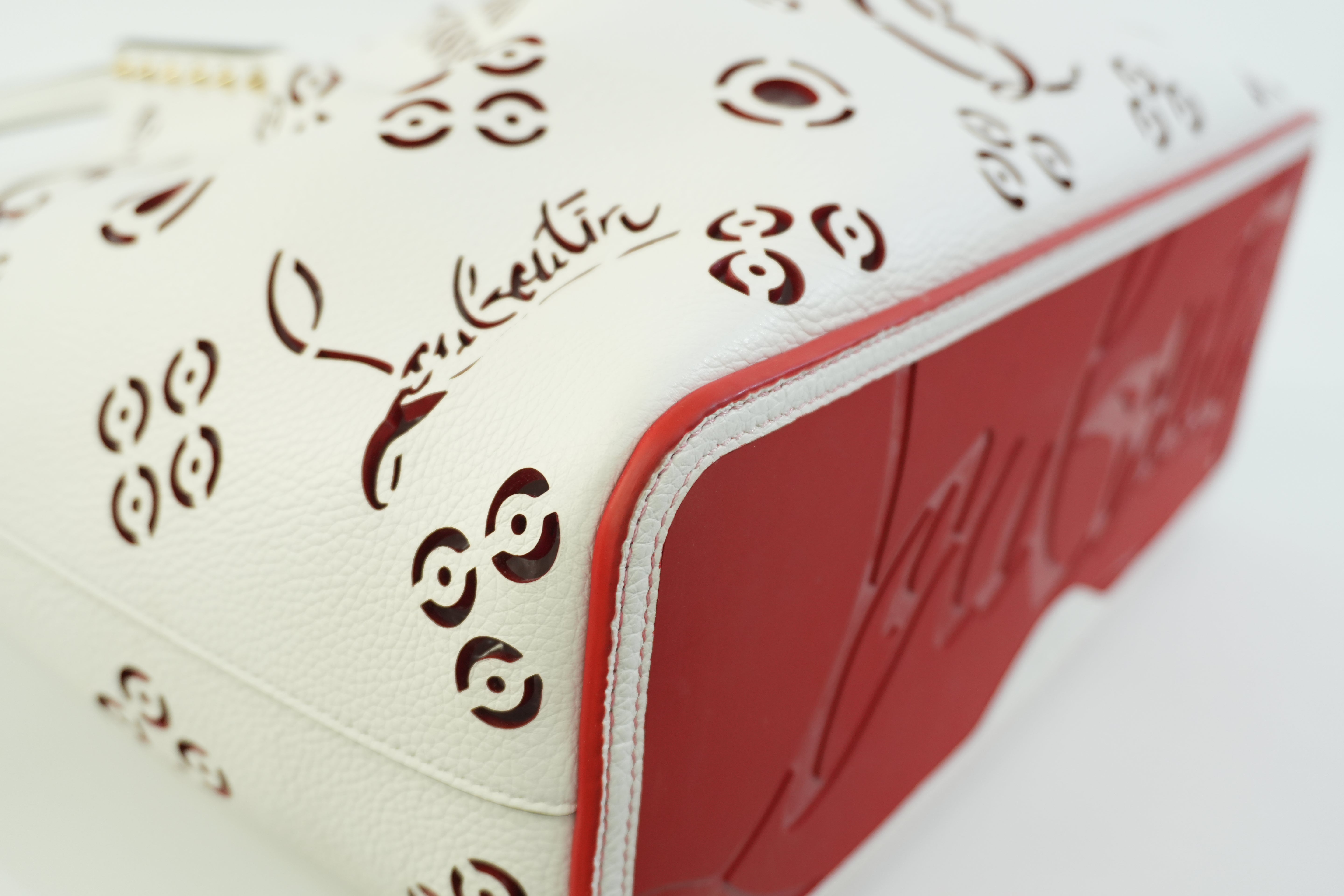 Pre-owned Christian Louboutin Leather Cabarock Perforated Tote Bag White