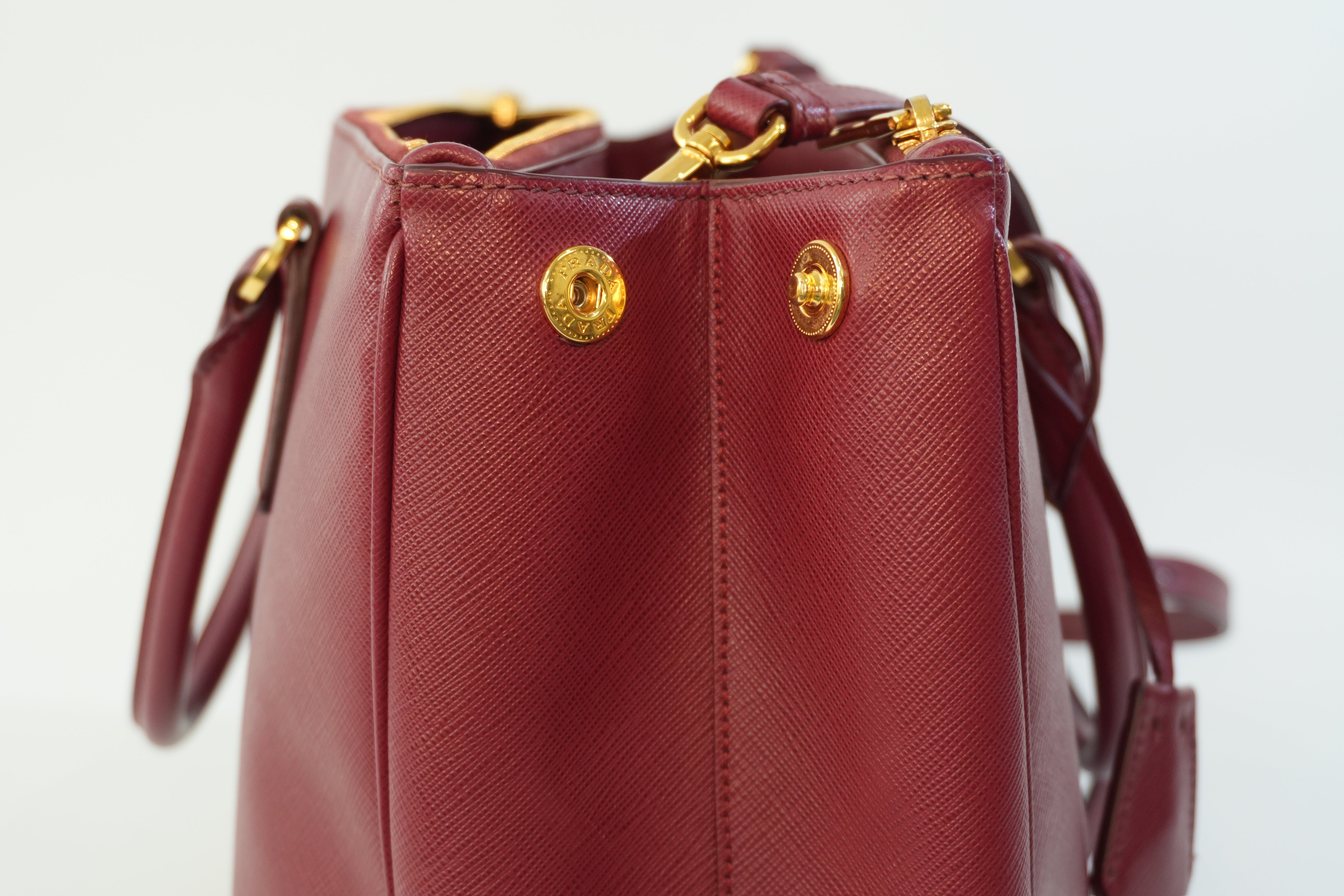 Pre-owned Prada Leather Two Way Shoulder Bag Burgundy