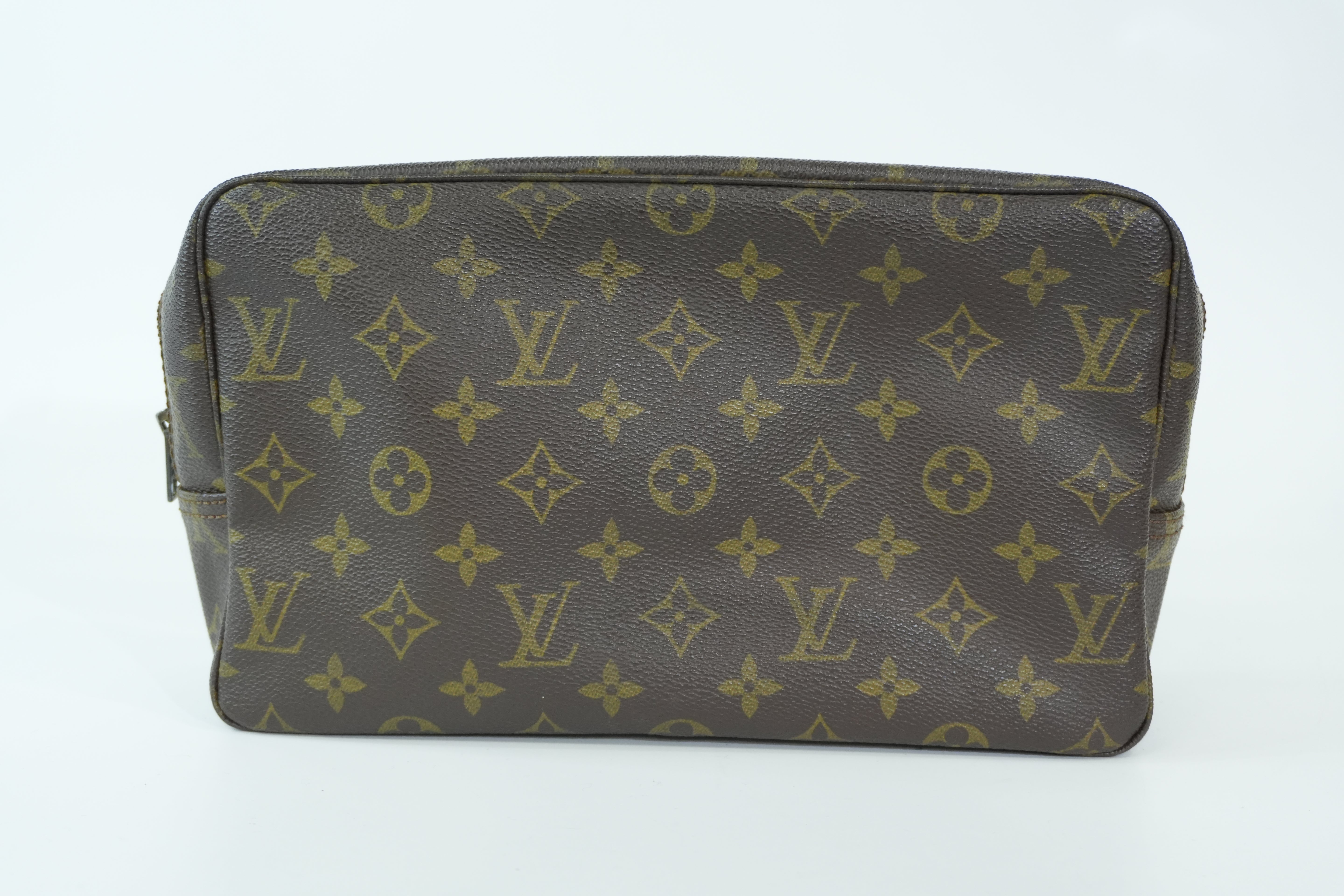 Pre-owned Louis Vuitton Monogram Trousse 28 pouch