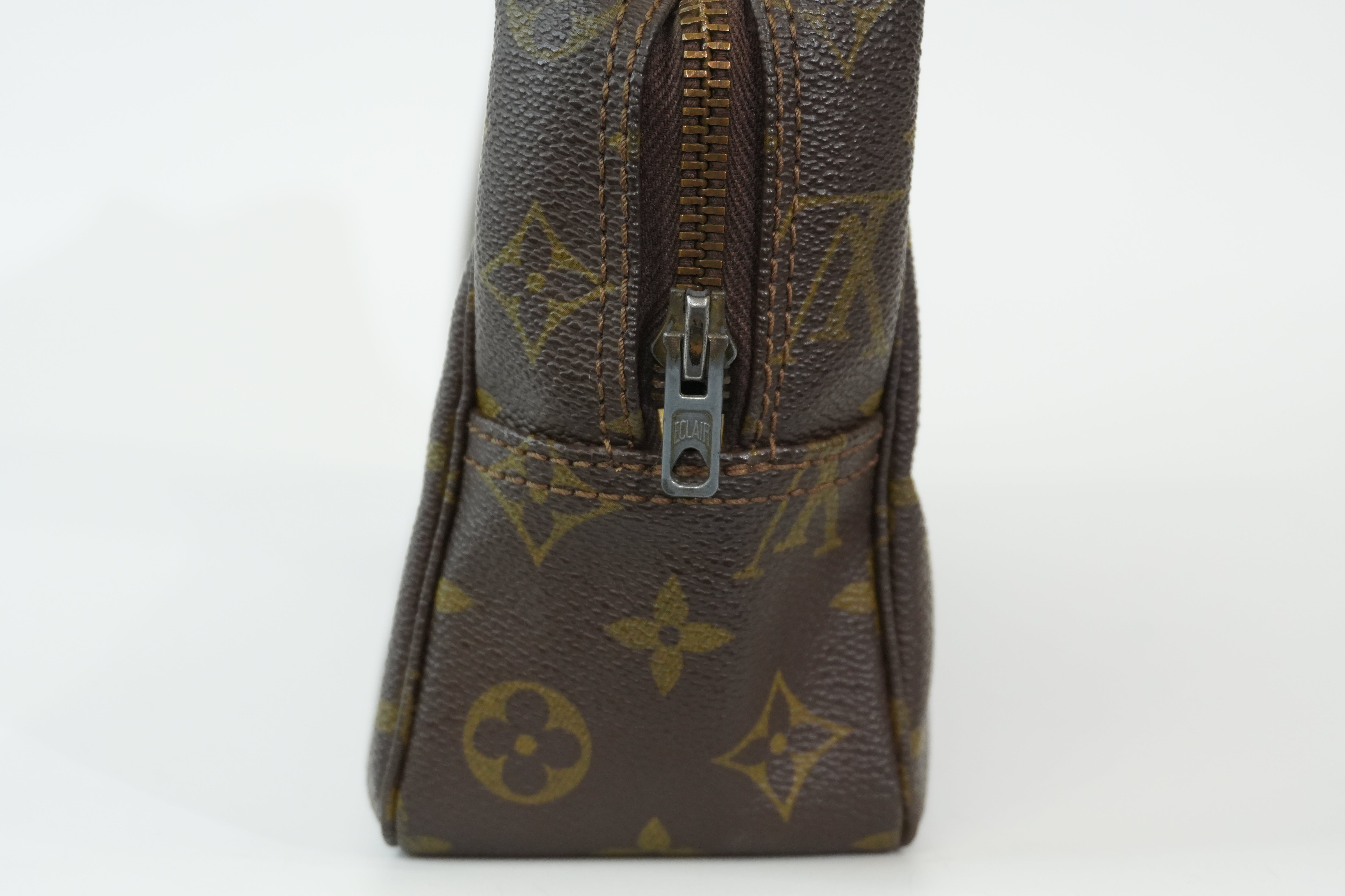 Pre-owned Louis Vuitton Monogram Trousse 28 pouch