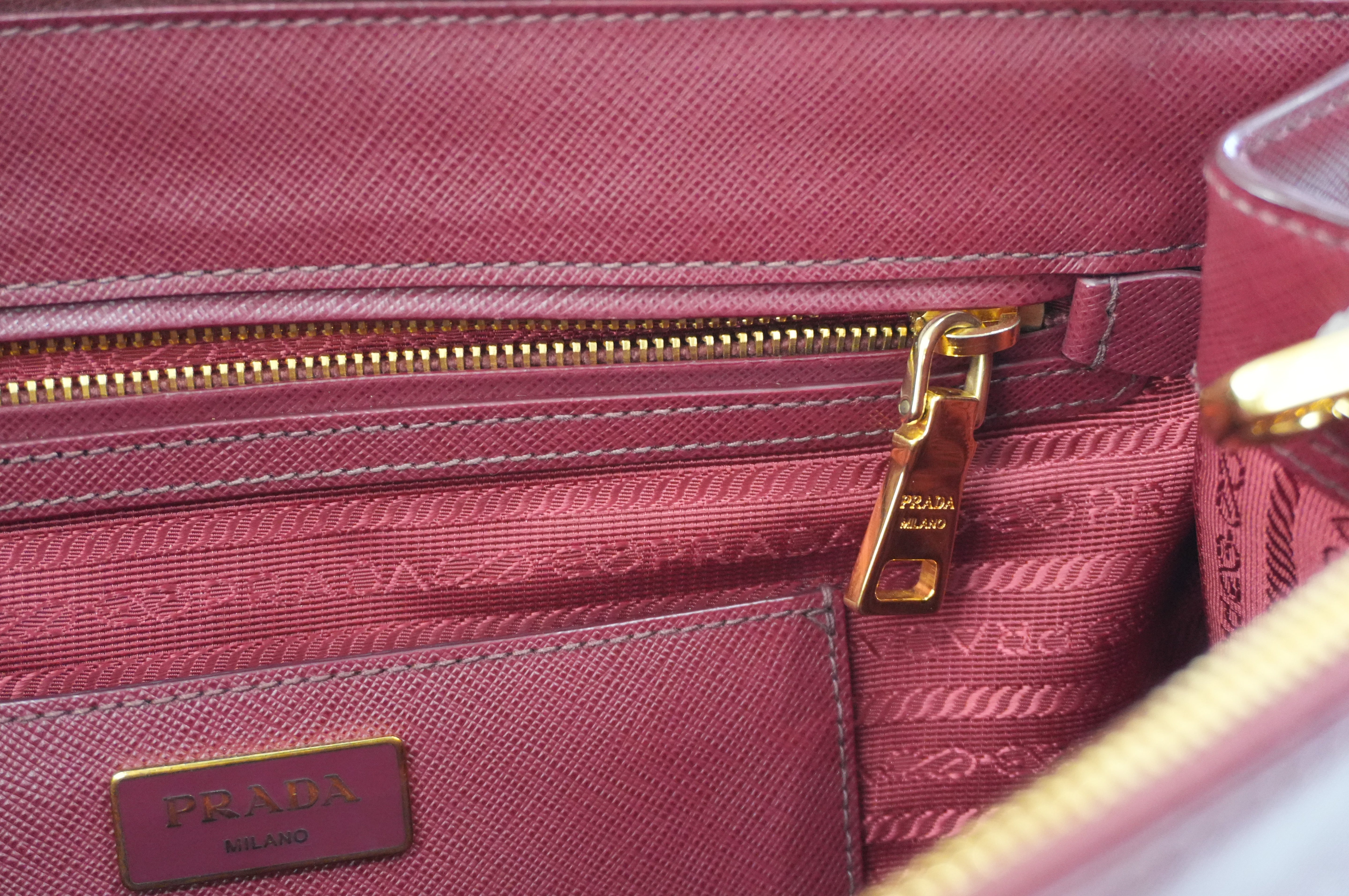Pre-owned Prada Leather Two Way Shoulder Bag Burgundy