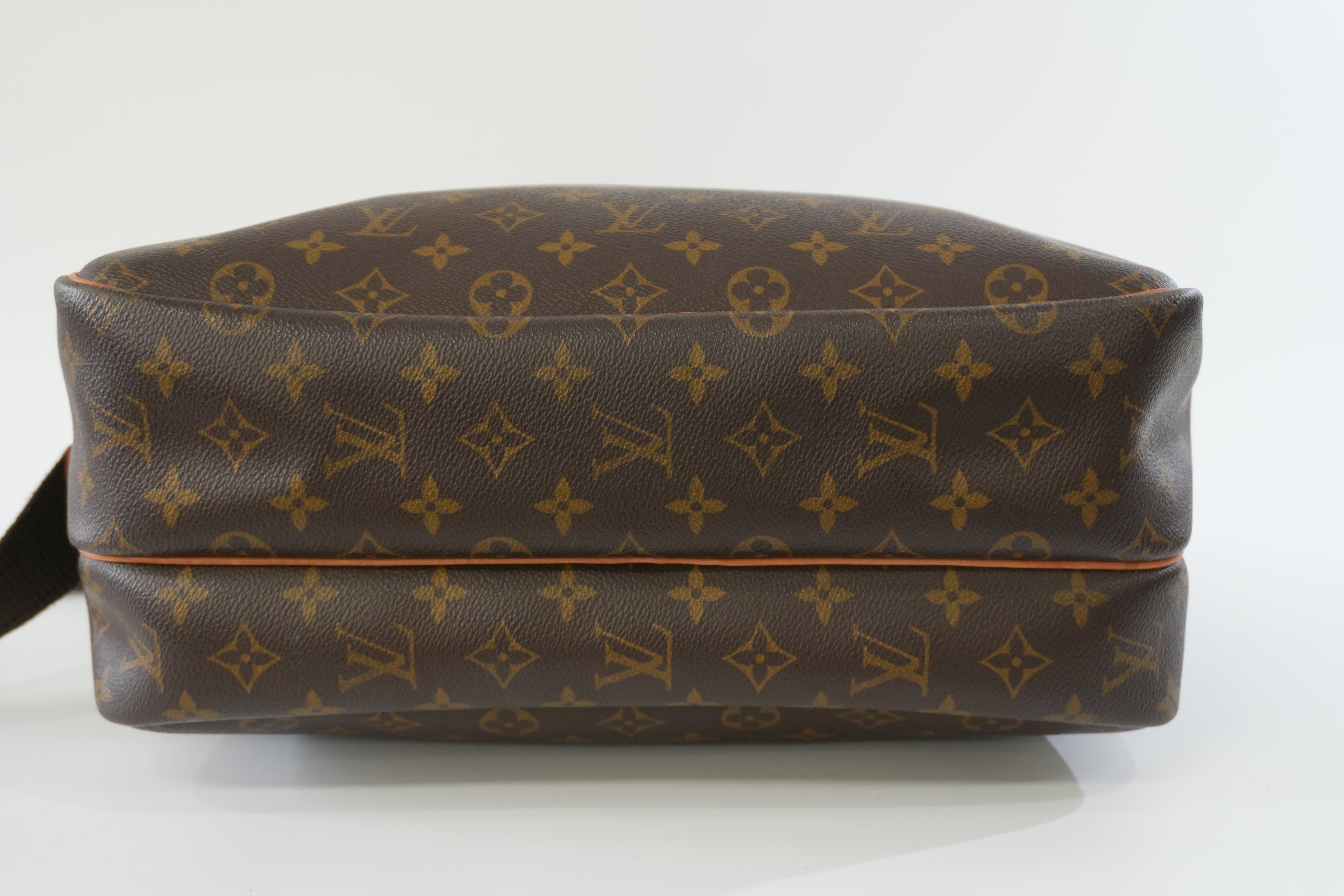 Louis Vuitton Monogram Reporter GM Shoulder Bag Used