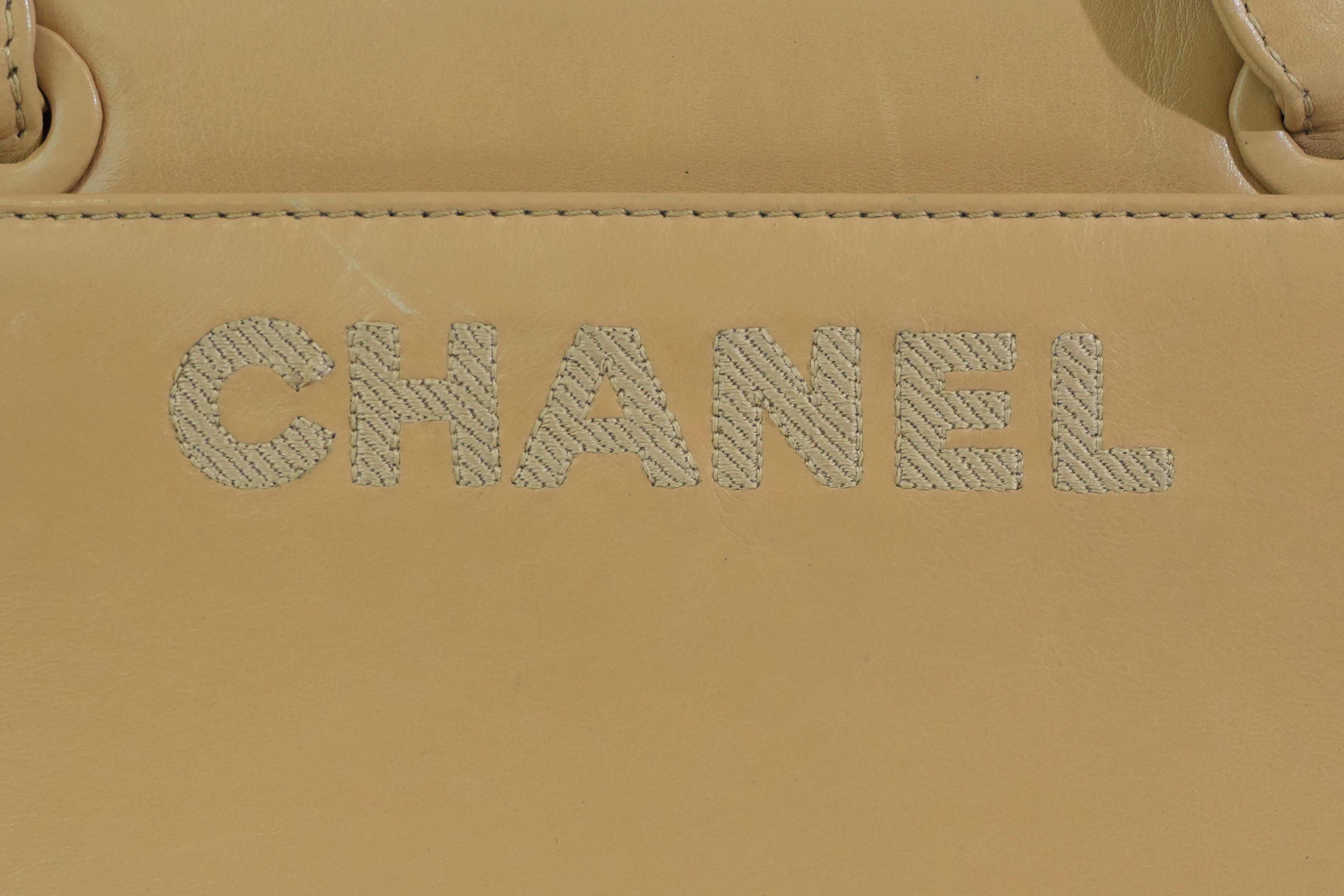 Pre-owned Chanel Lambskin Leather Tote Bag Beige