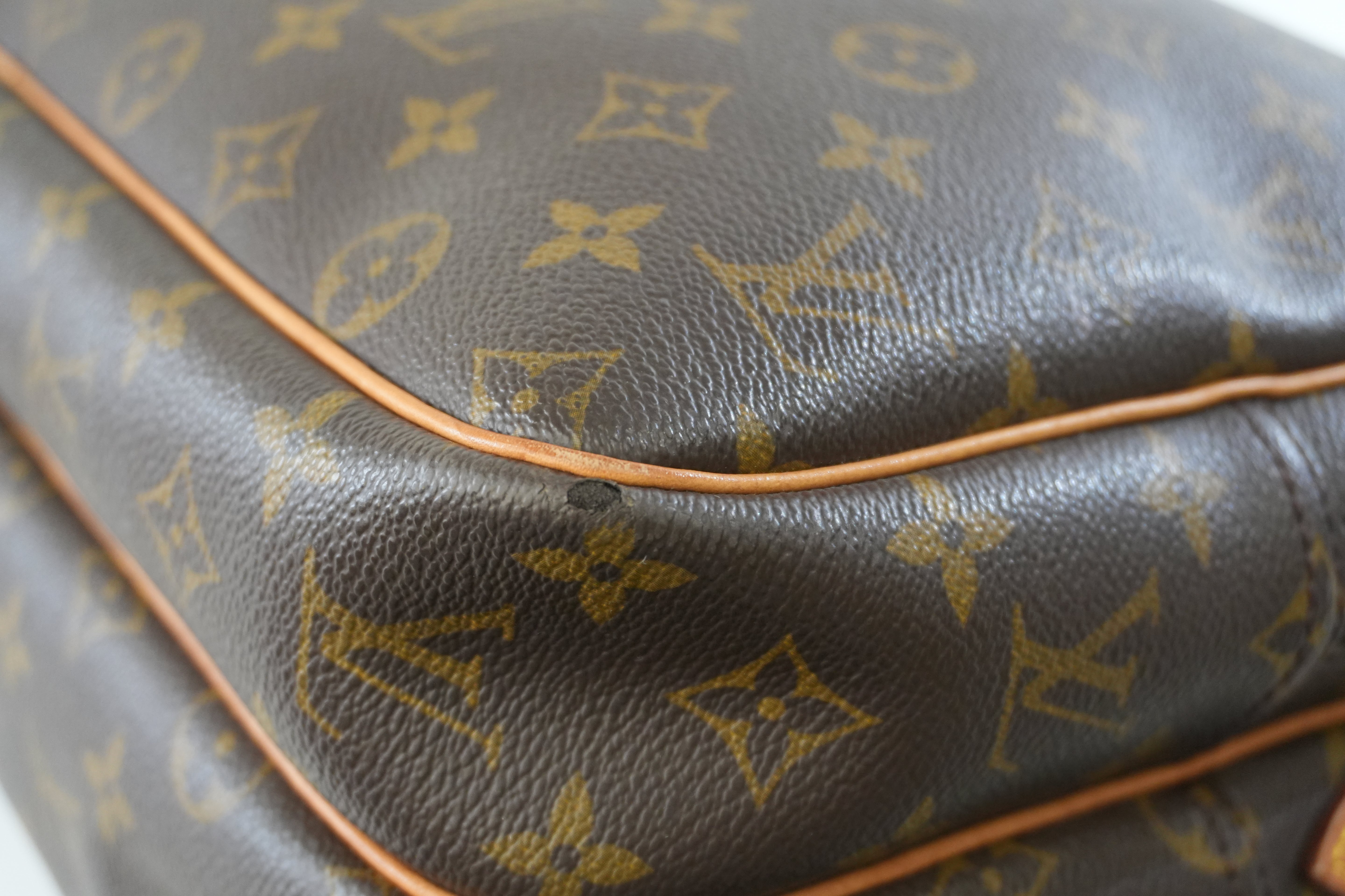 Louis Vuitton Monogram Reporter GM Shoulder Bag Used