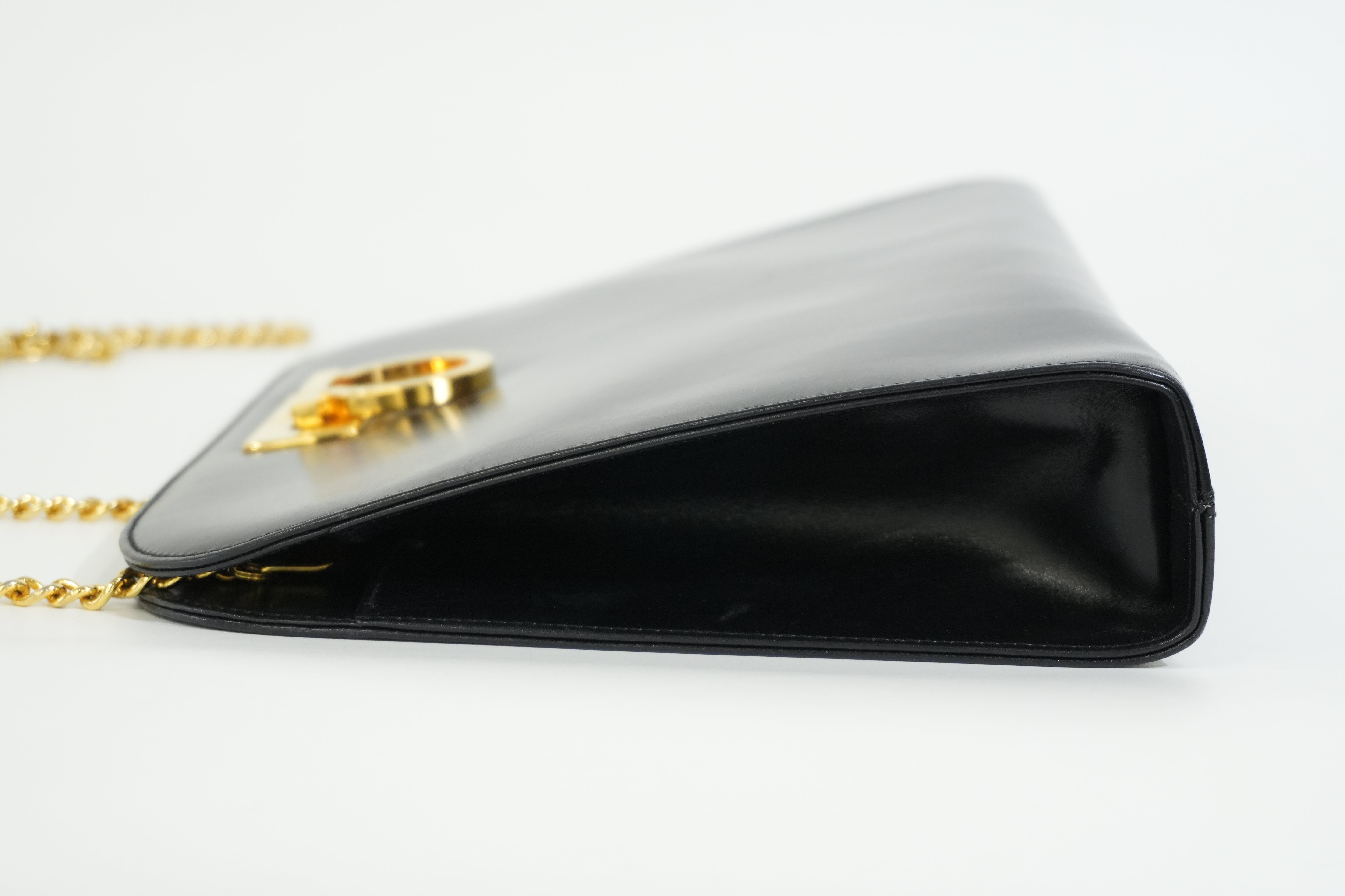 Pre-owned Ferragamo Chain Shoulder Bag Black