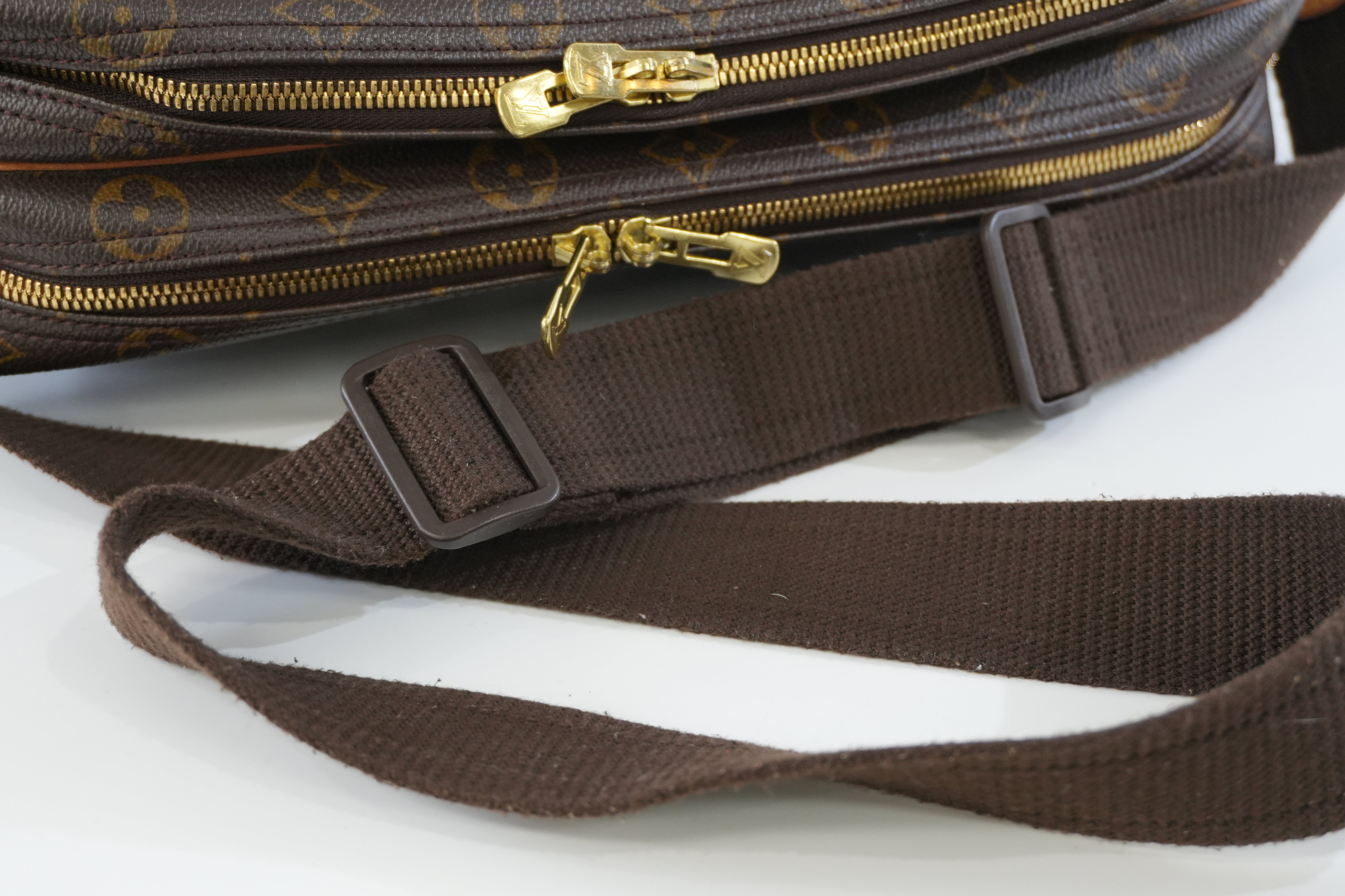 Louis Vuitton Monogram Reporter GM Shoulder Bag Used