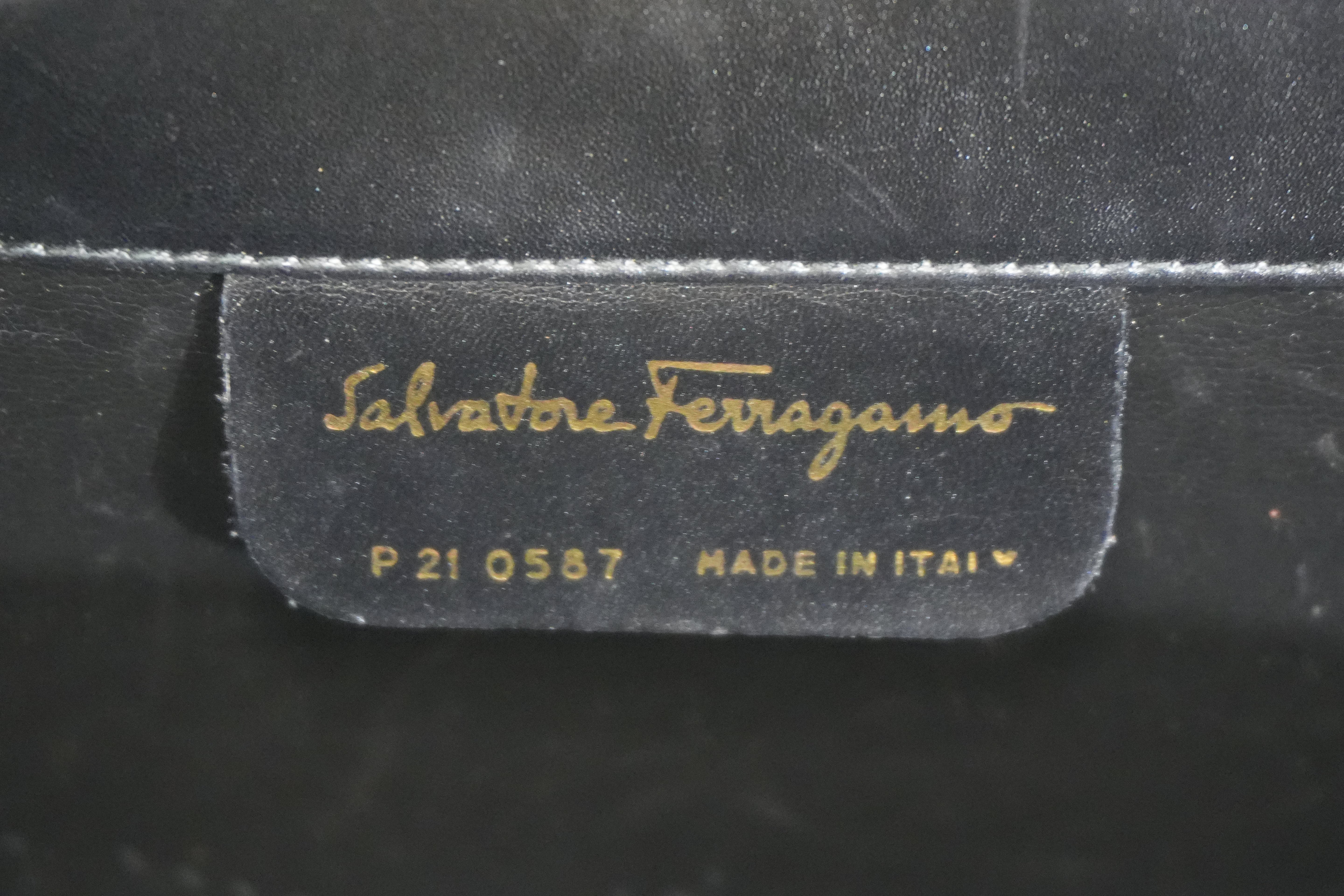 Pre-owned Ferragamo Chain Shoulder Bag Black