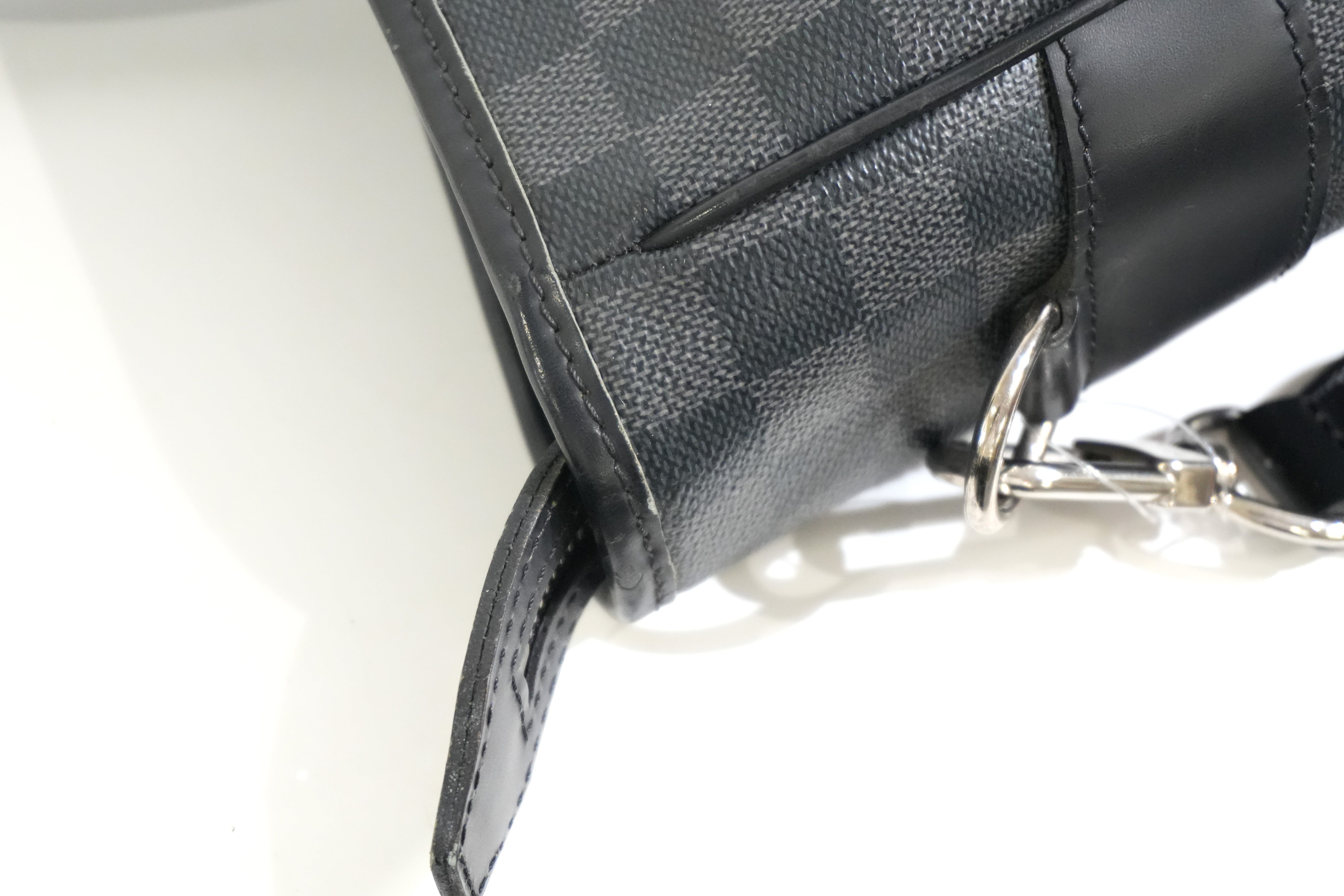 Pre-owned Louis Vuitton Damier Graphite Tadao Shoulder Tote Bag