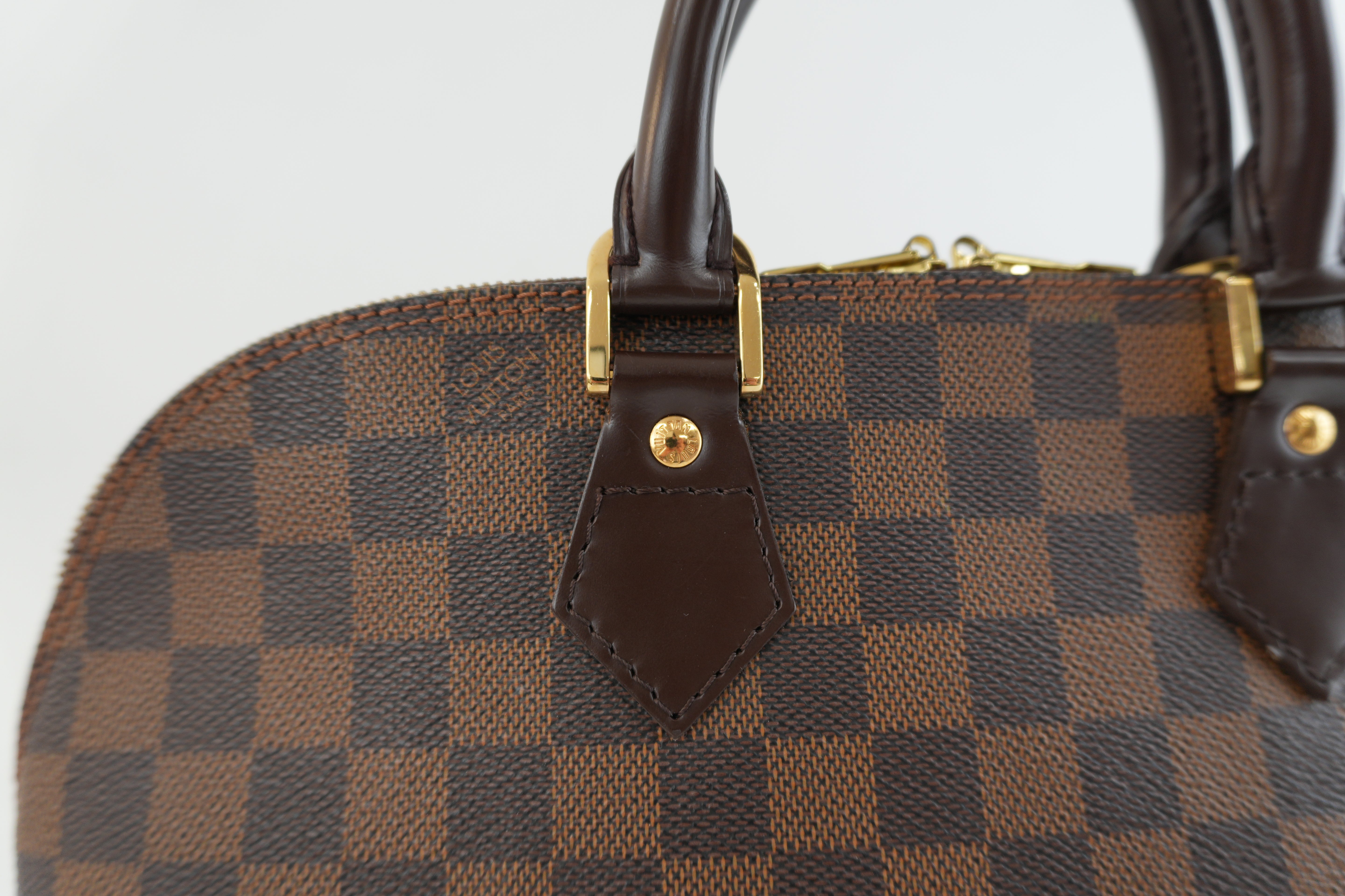 Louis Vuitton Damier Ebene Alma Handbag Used