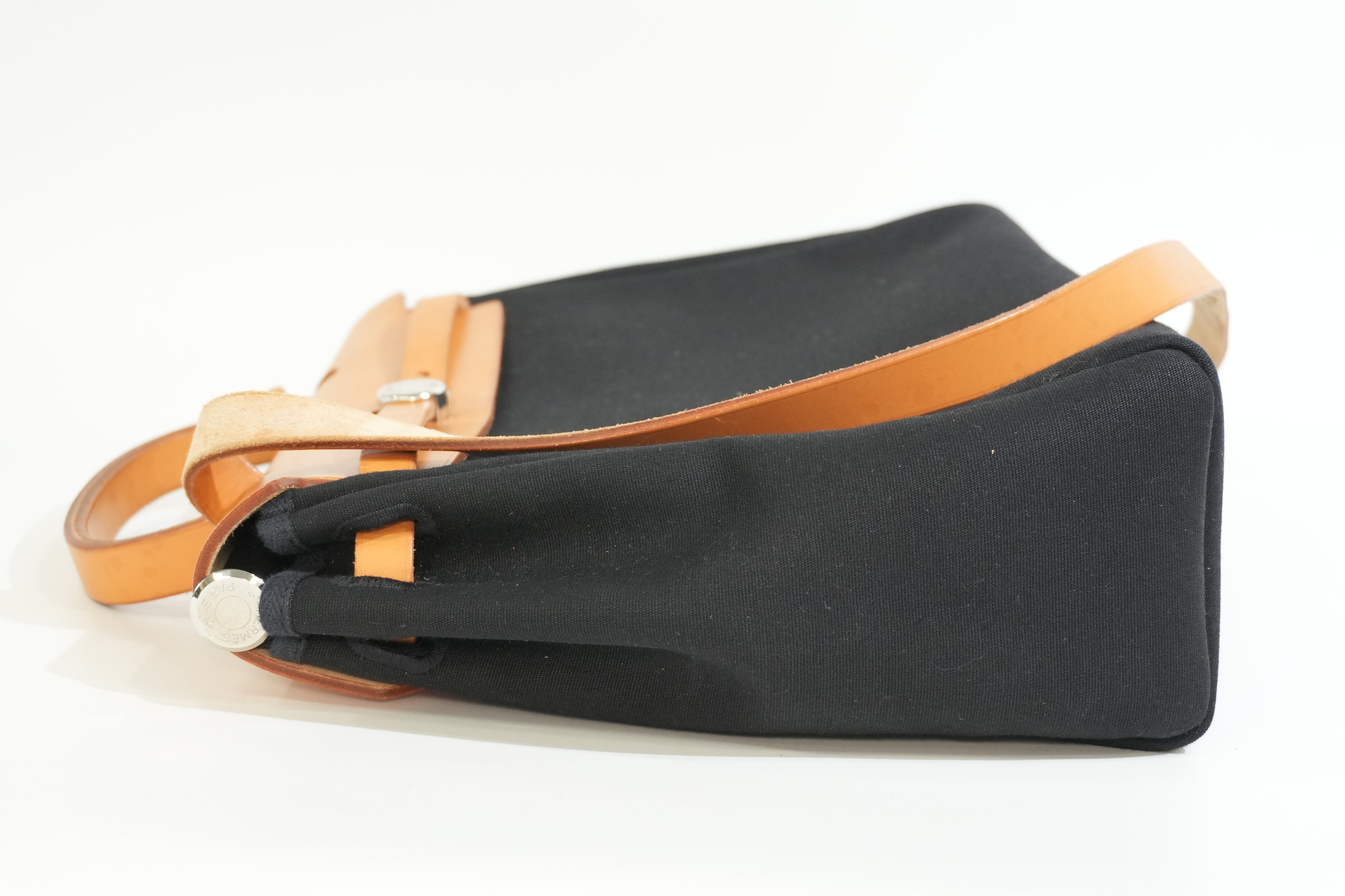 Pre-owned Hermes Herbag Year 2003 Black