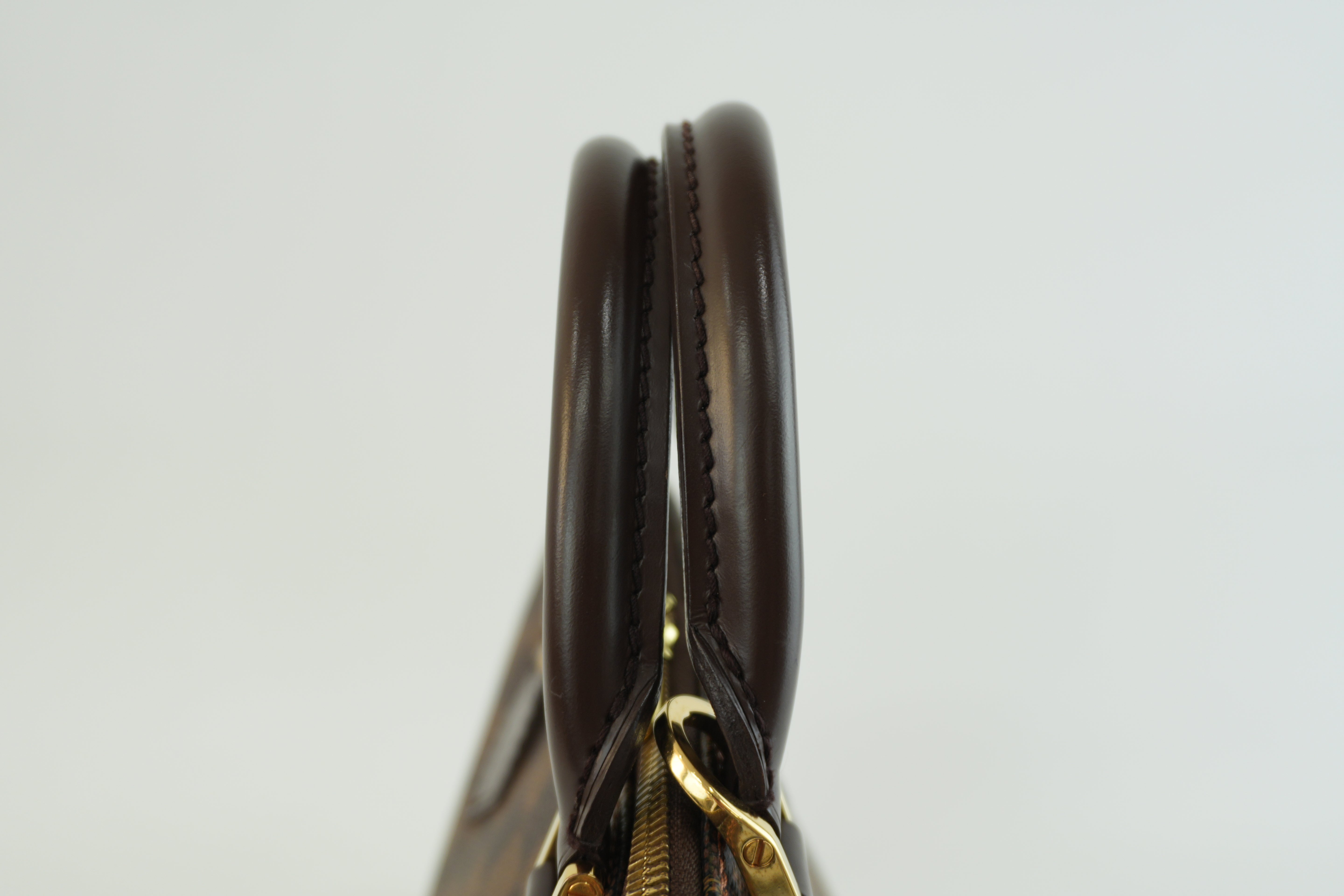 Louis Vuitton Damier Ebene Alma Handbag Used