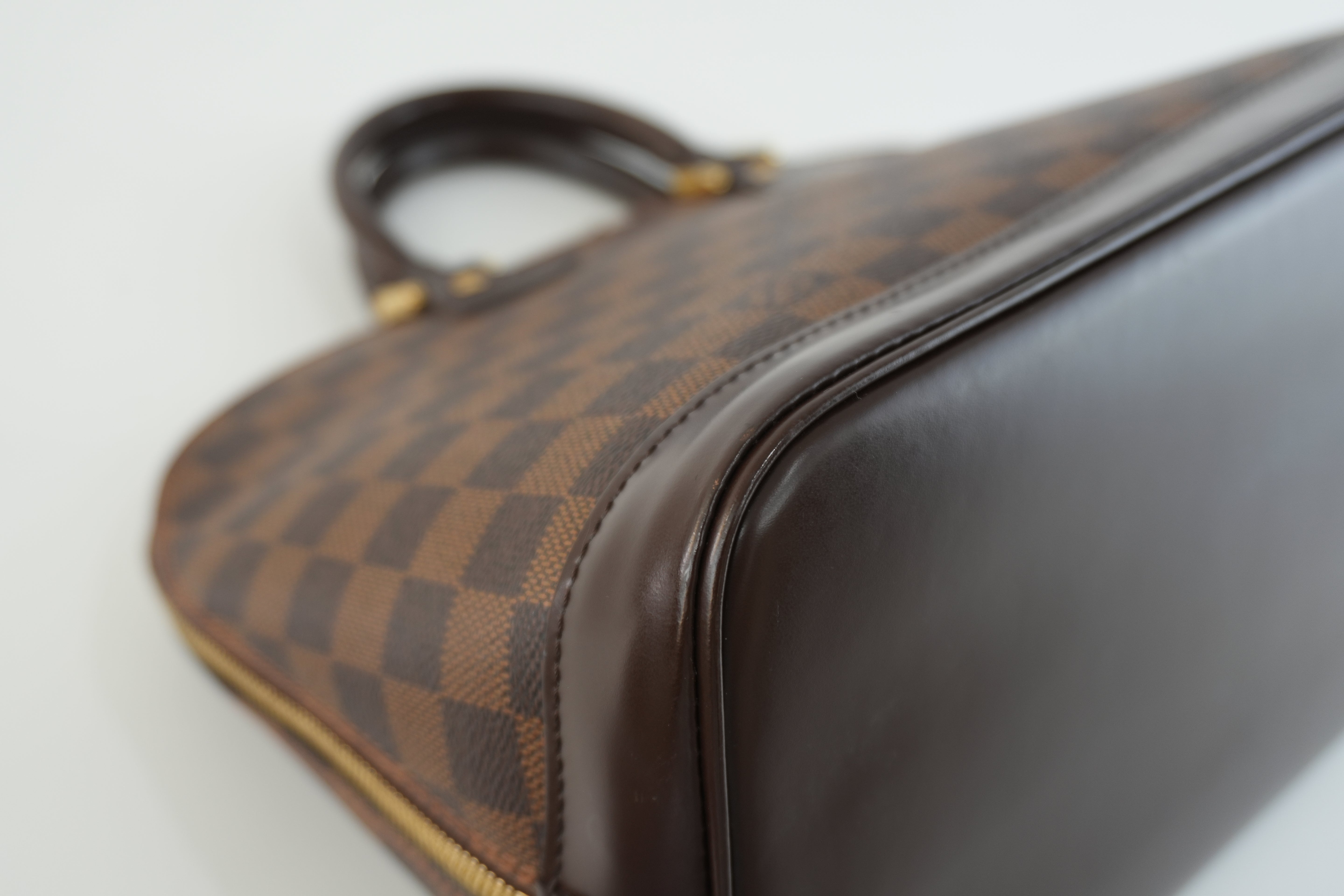 Louis Vuitton Damier Ebene Alma Handbag Used